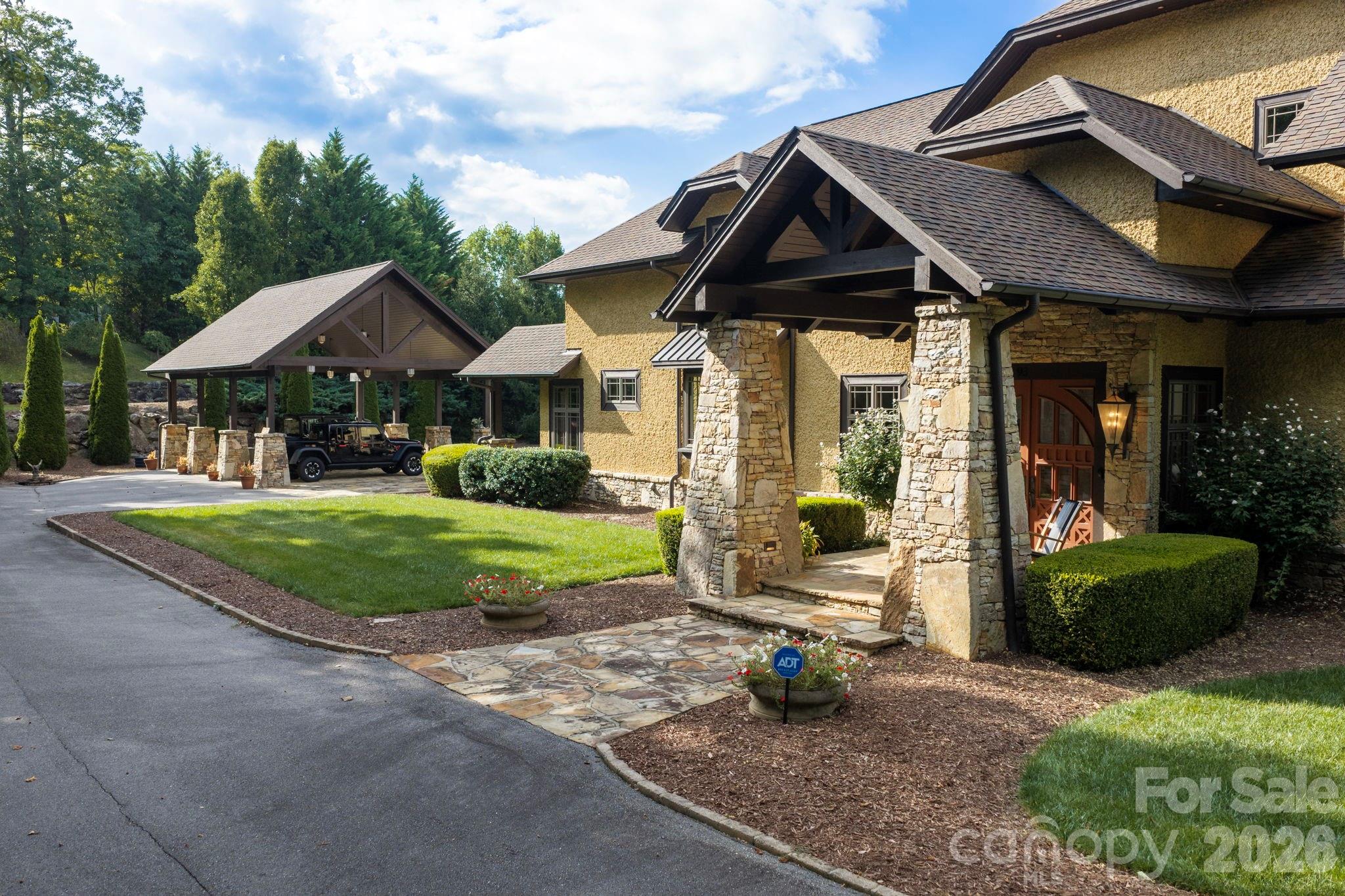 93 Lombard Street Property Photo 38