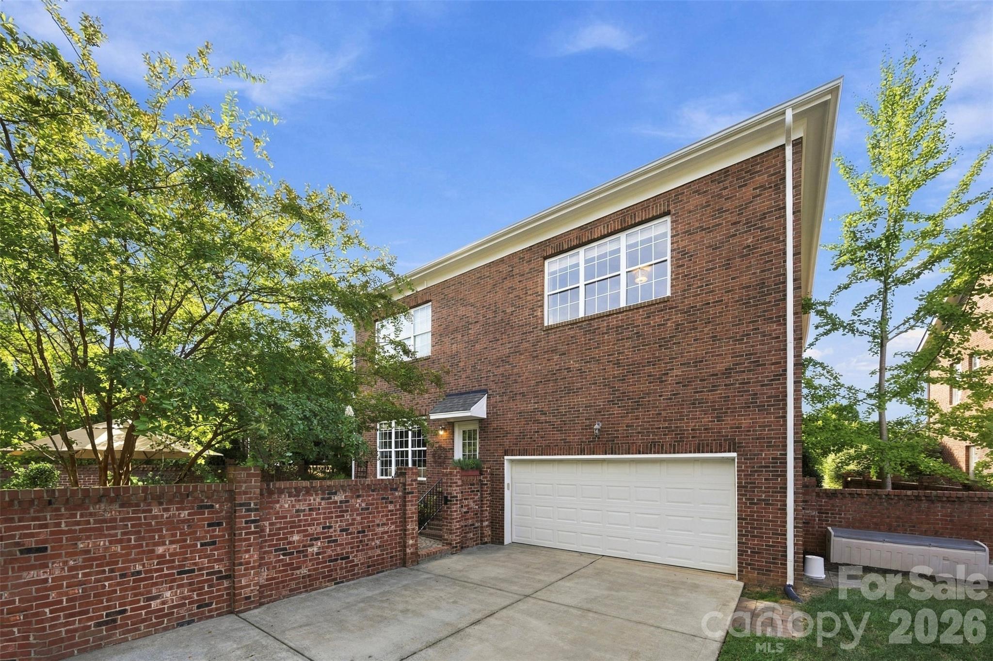 240 Hawthorne Park Avenue Property Photo 35
