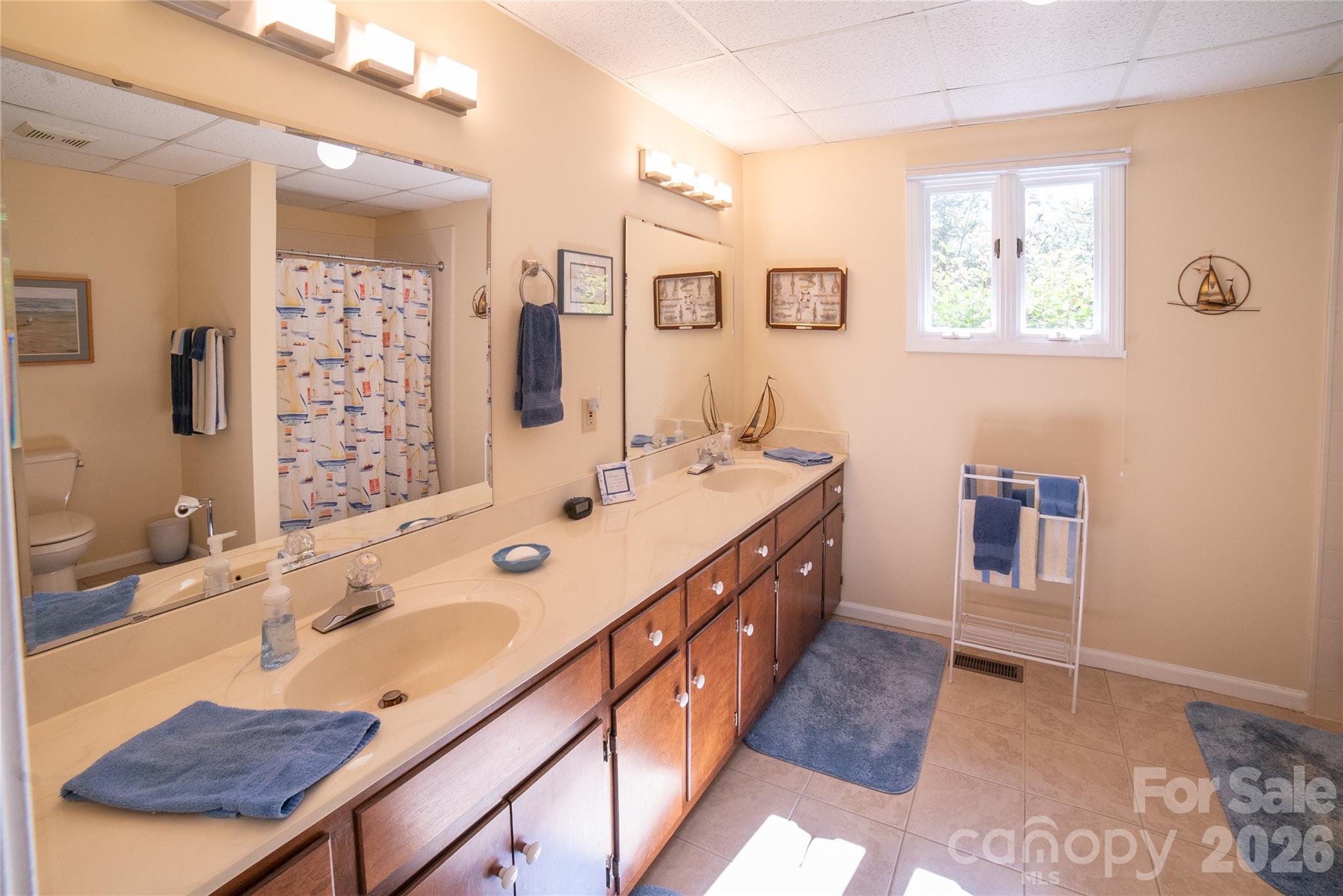 2231 N Point Drive Property Photo 30