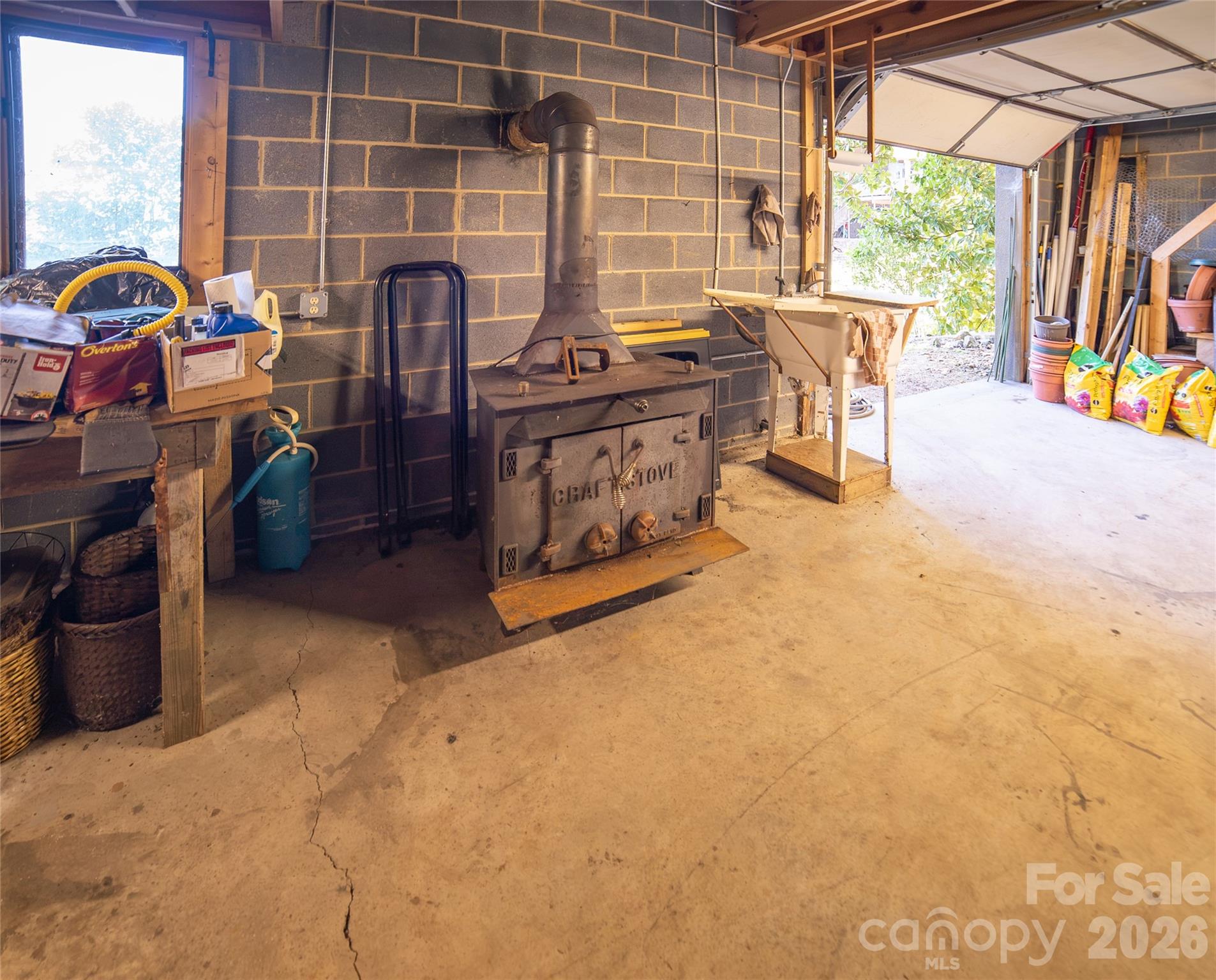2231 N Point Drive Property Photo 45