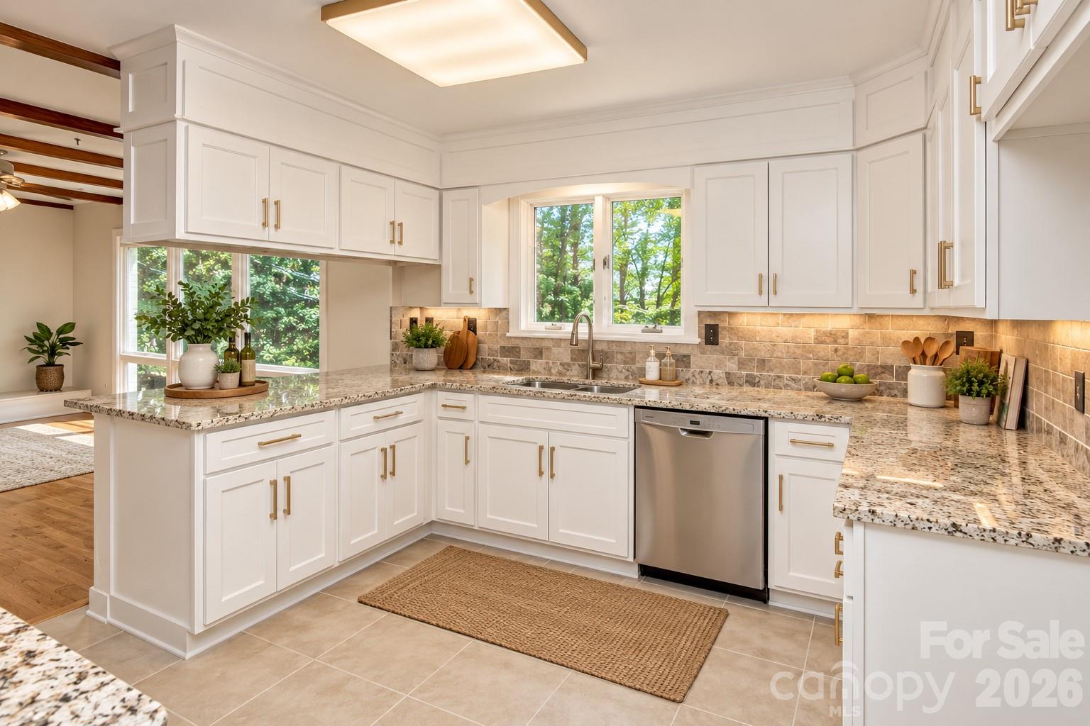 7400 Oakwood Lane Property Photo 19