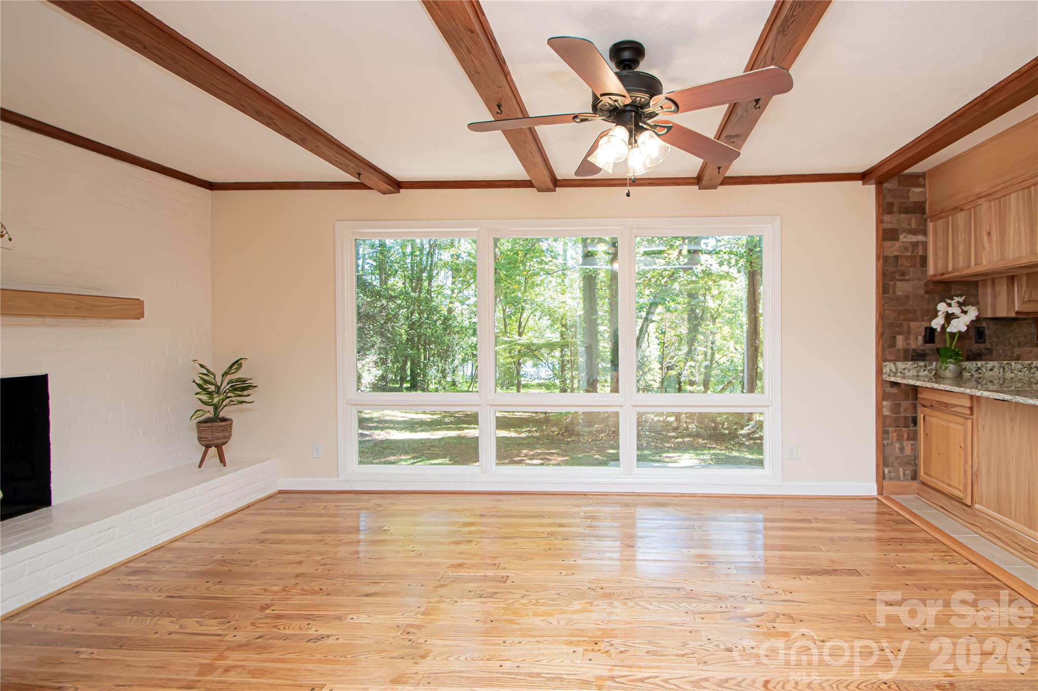 7400 Oakwood Lane Property Photo 22