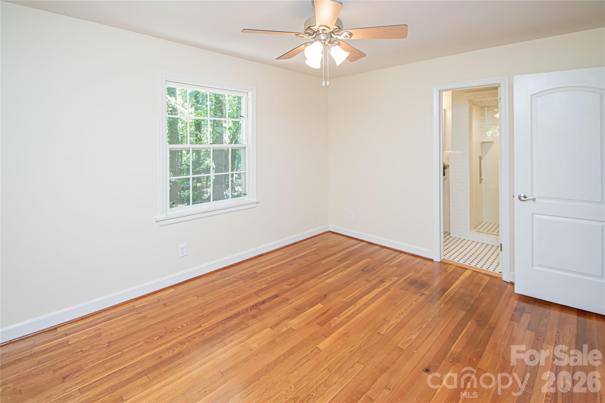 7400 Oakwood Lane Property Photo 27