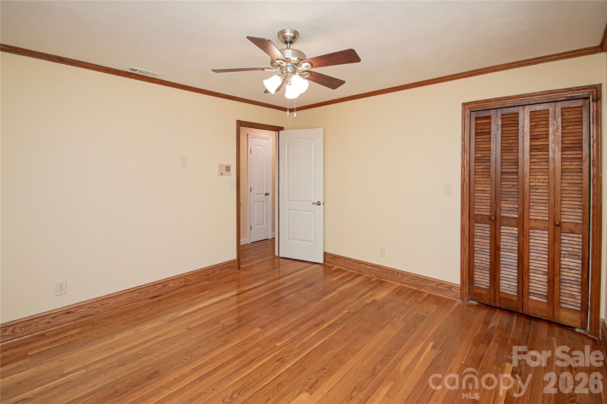 7400 Oakwood Lane Property Photo 31