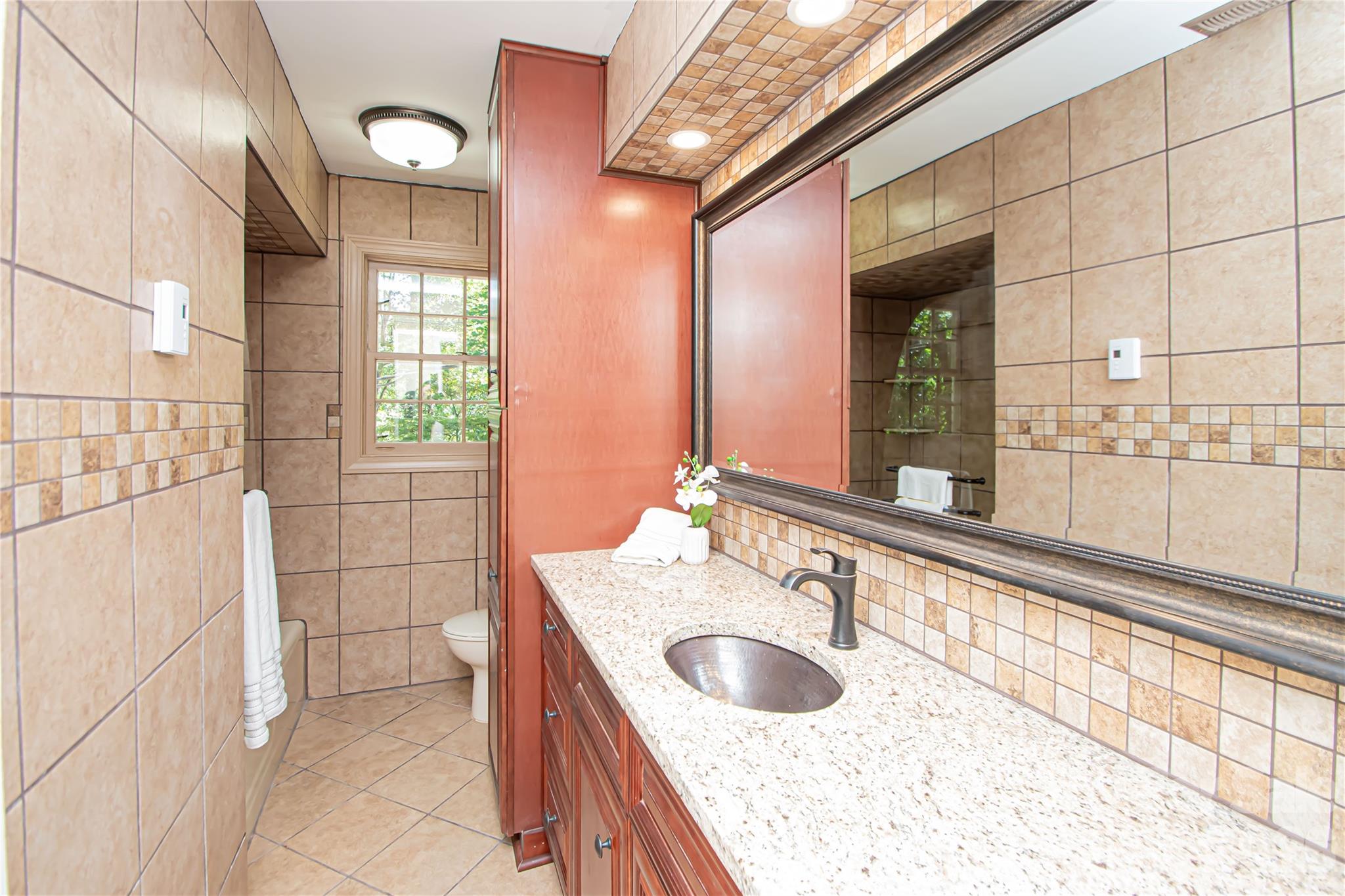 7400 Oakwood Lane Property Photo 32