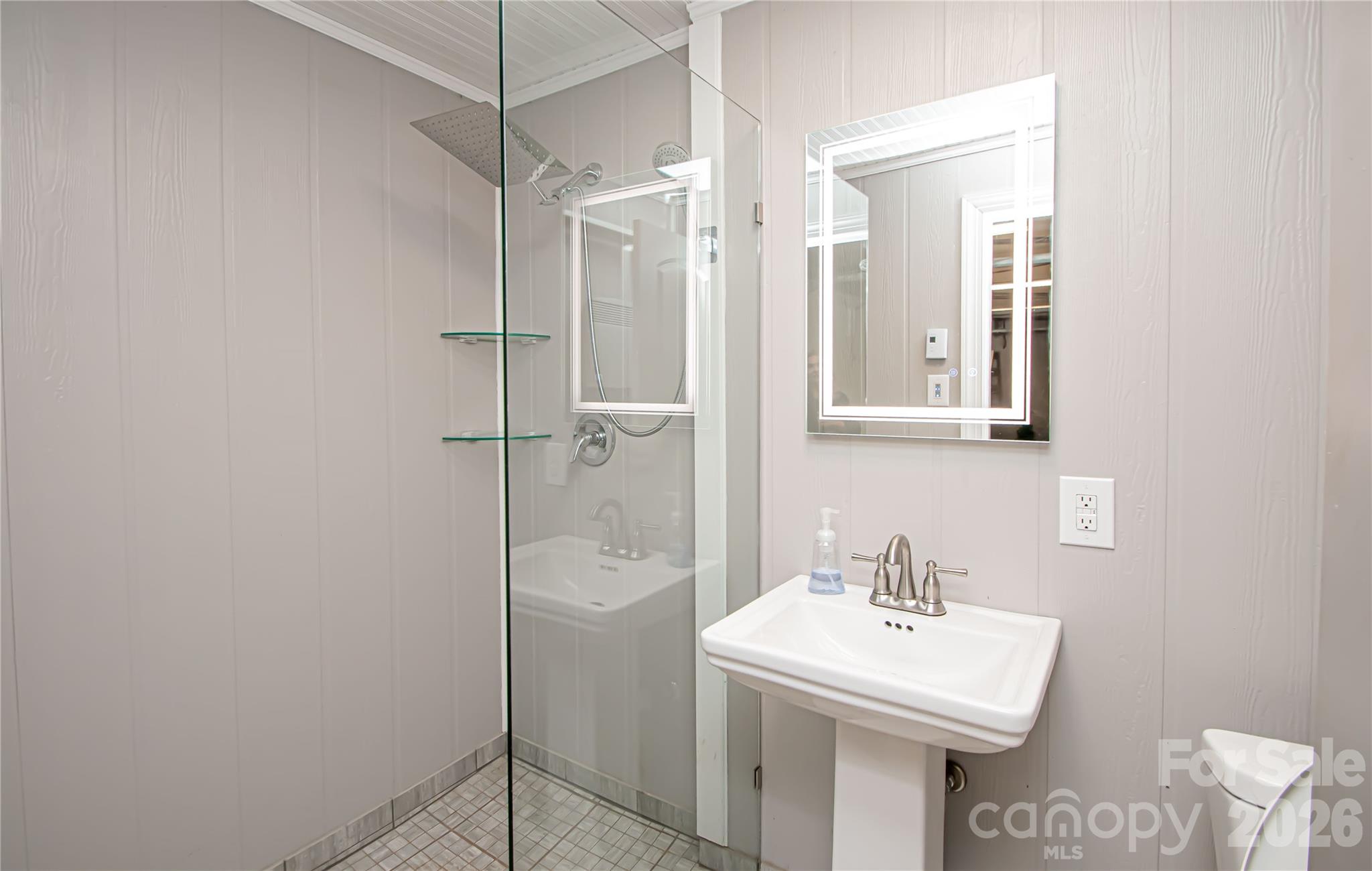 7400 Oakwood Lane Property Photo 45