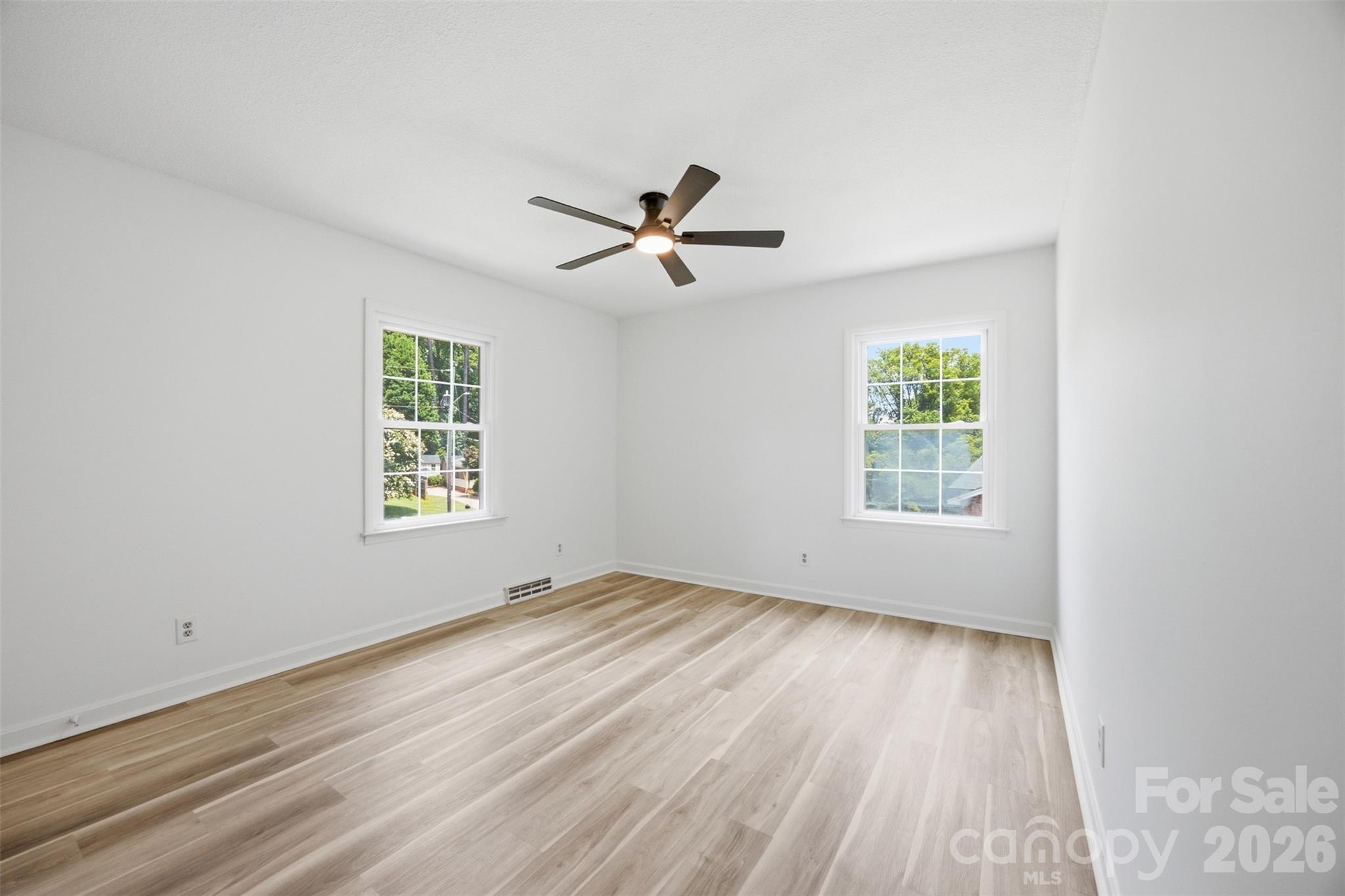 3101 Canterberry Drive Property Photo 18