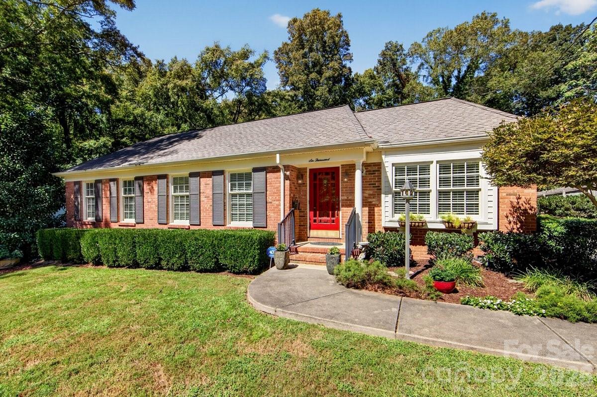 6000 Colchester Place Property Photo 1