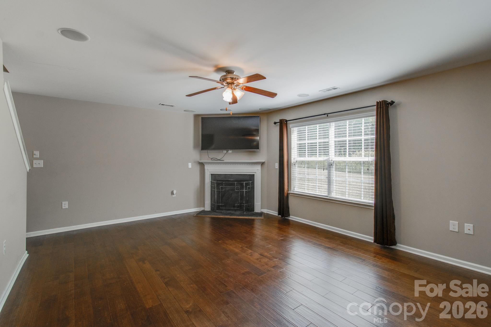 2115 Fieldstone Gate Cove Property Photo 12