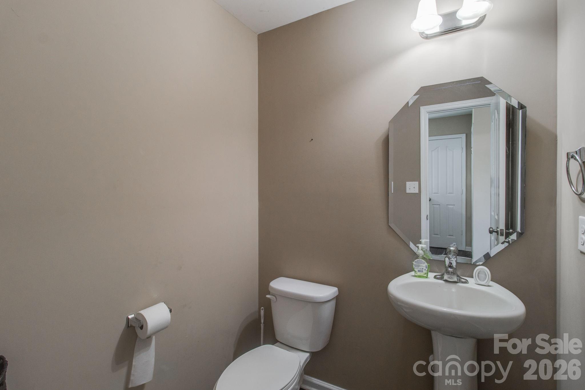 2115 Fieldstone Gate Cove Property Photo 15