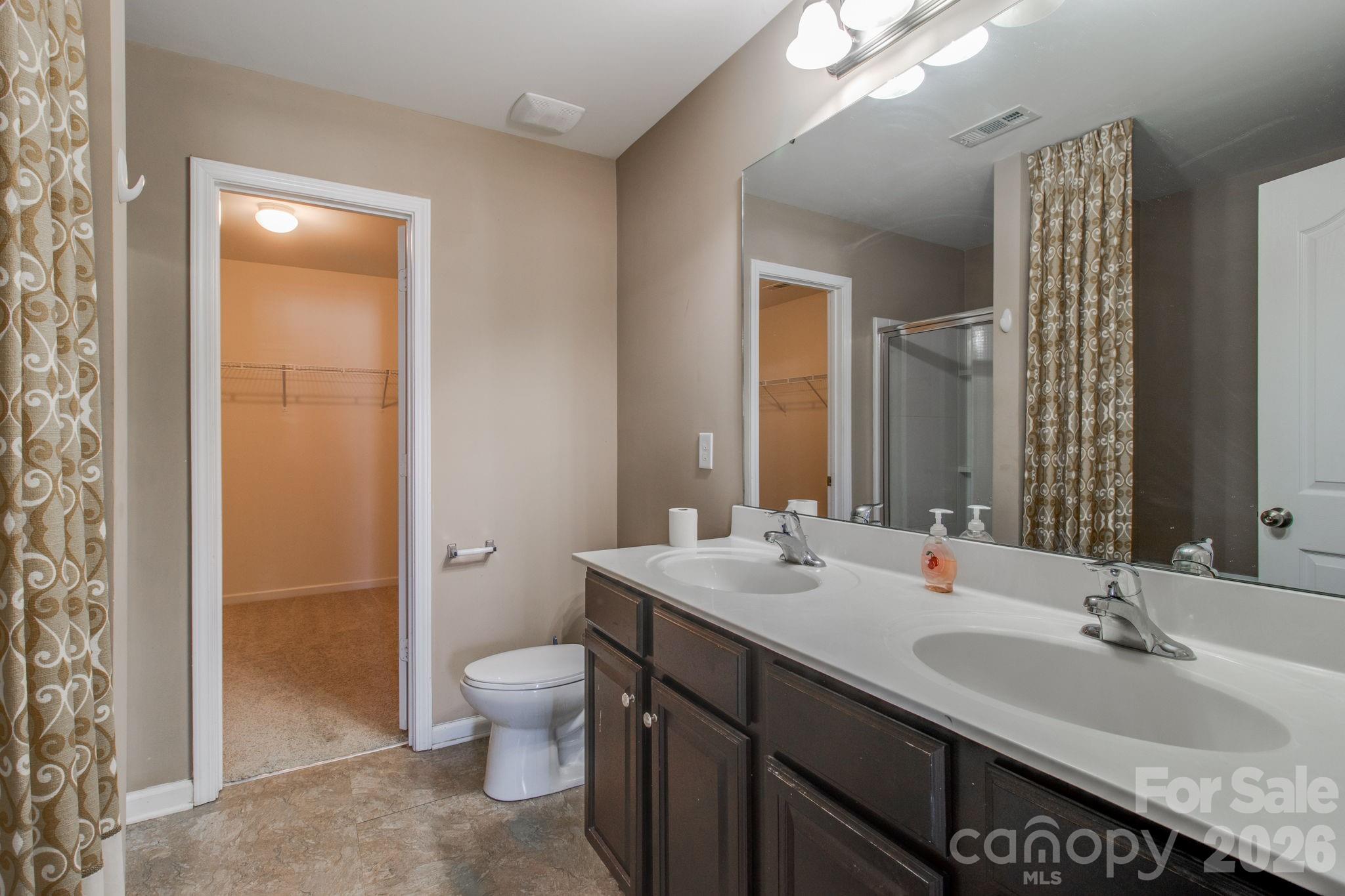 2115 Fieldstone Gate Cove Property Photo 19