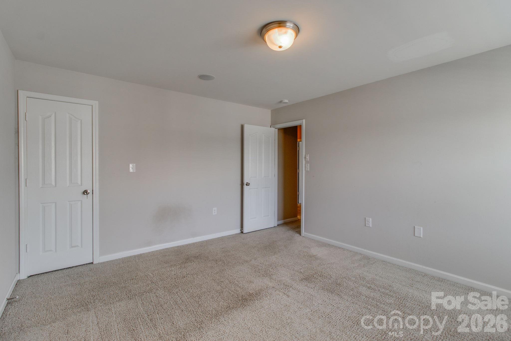 2115 Fieldstone Gate Cove Property Photo 24