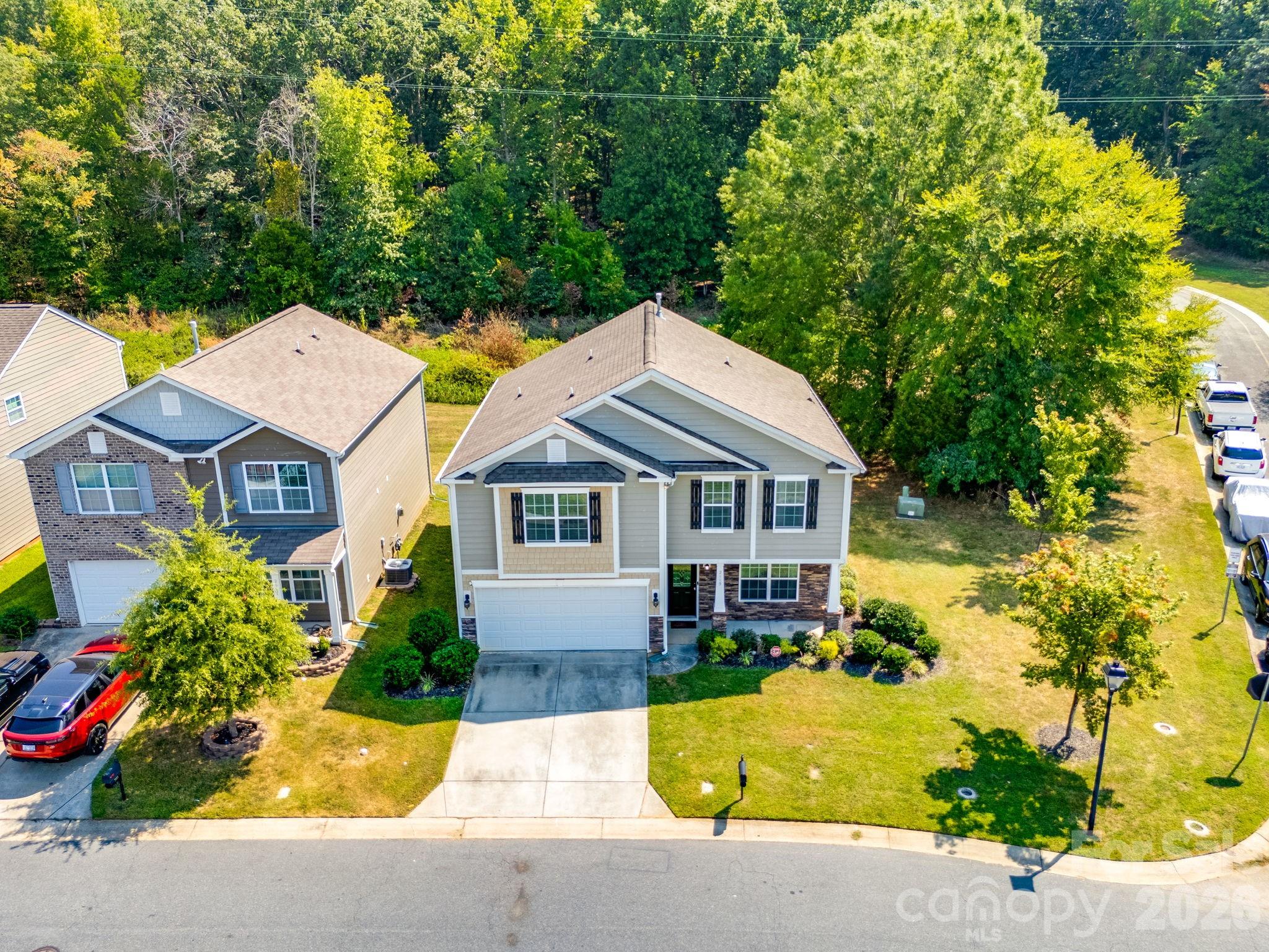 2115 Fieldstone Gate Cove Property Photo 35
