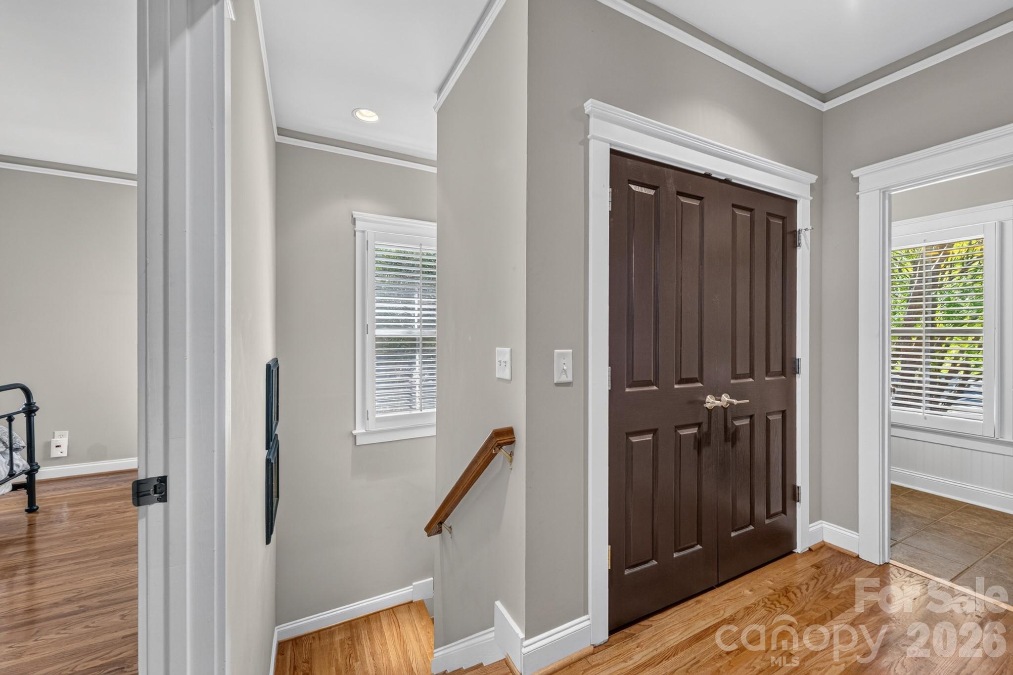 727 E 9th Street Property Photo 16