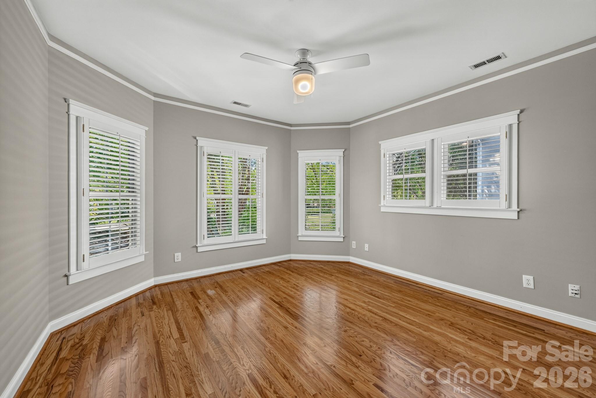 727 E 9th Street Property Photo 23