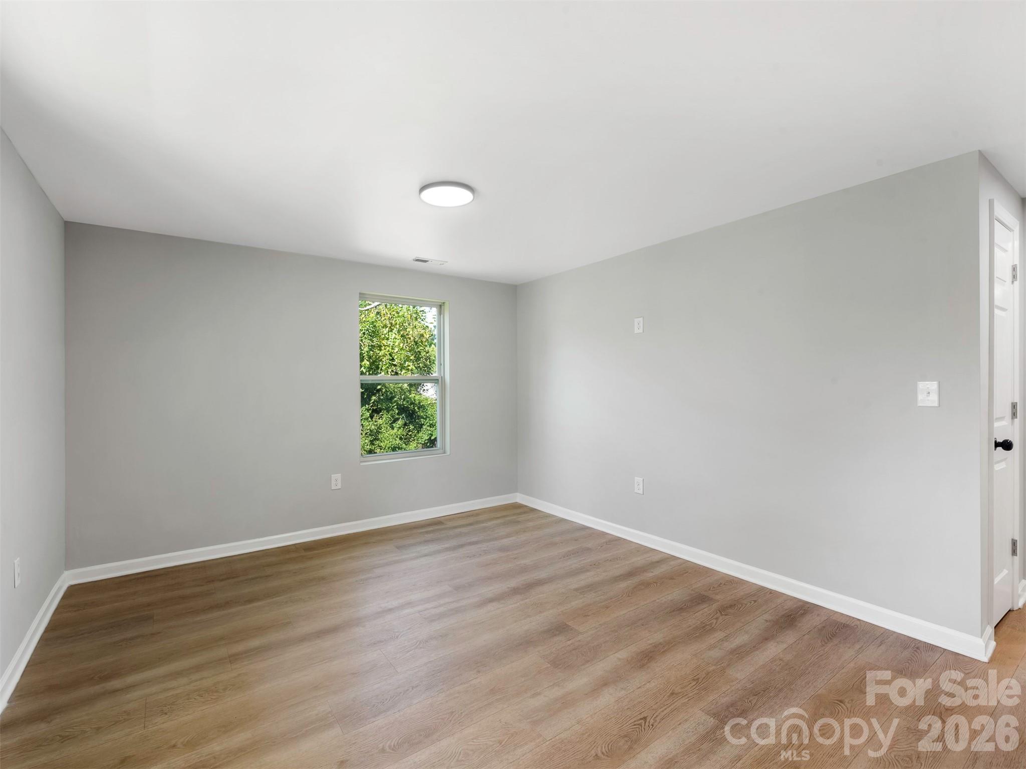 106 Park Street Property Photo 8