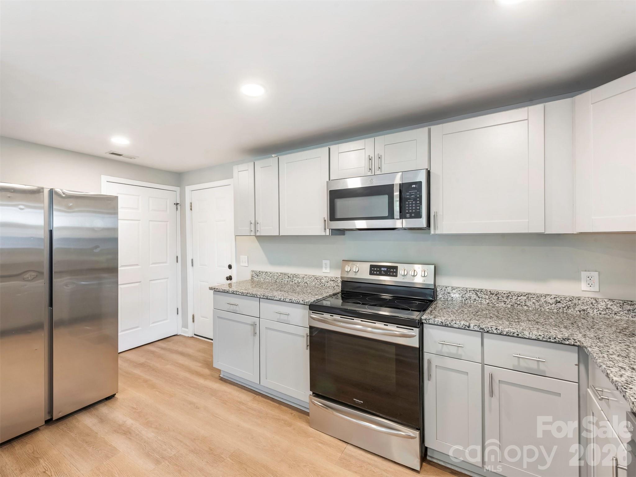 106 Park Street Property Photo 13