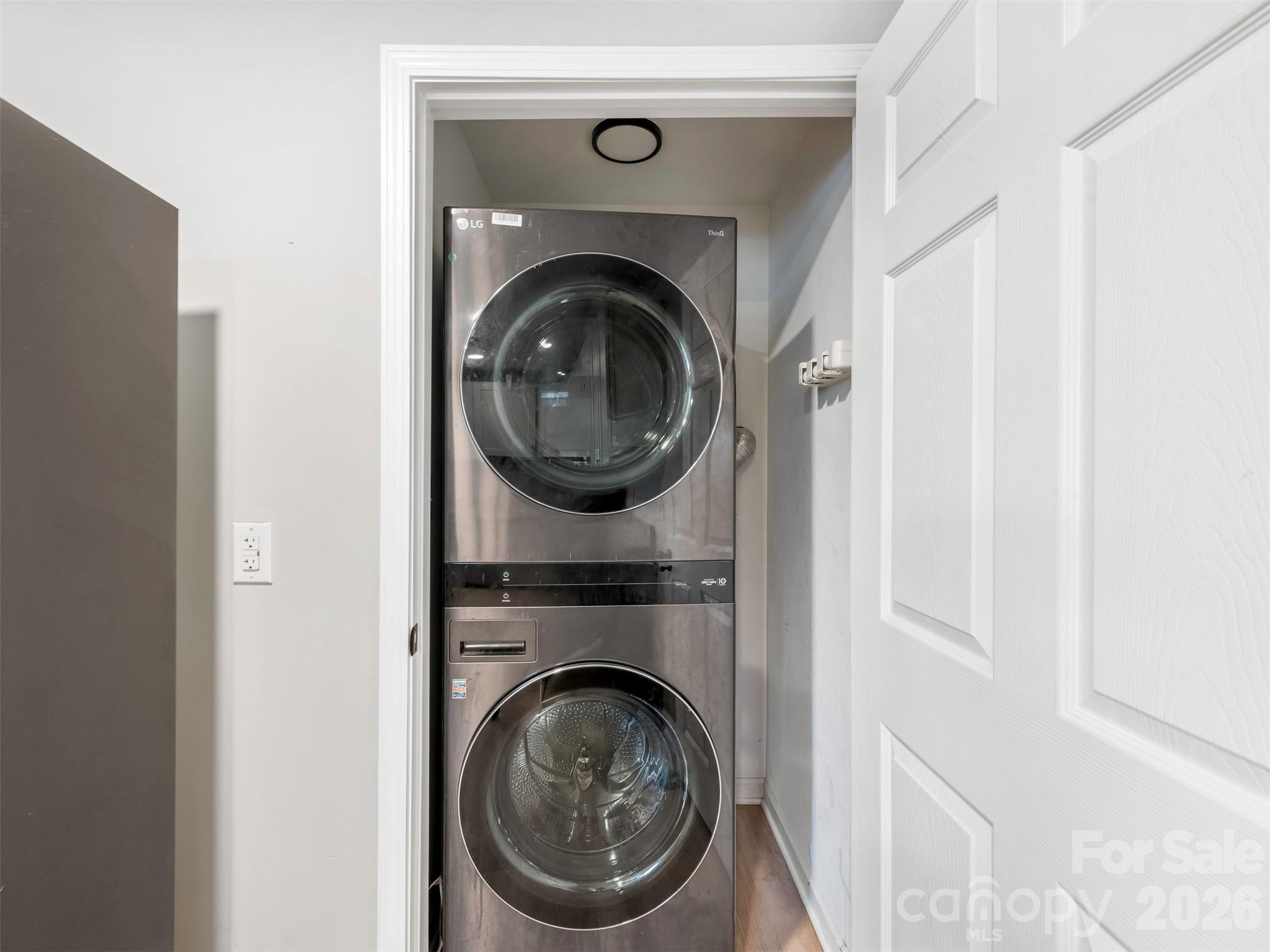 106 Park Street Property Photo 14
