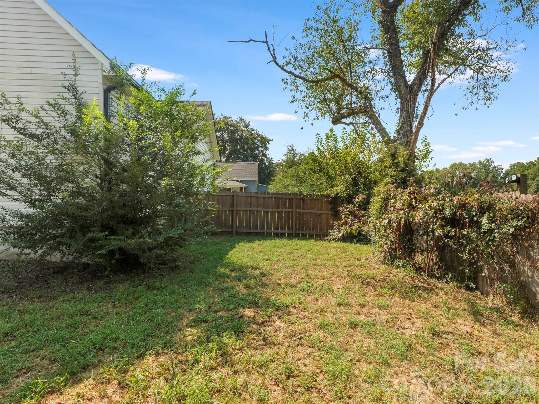 106 Park Street Property Photo 28