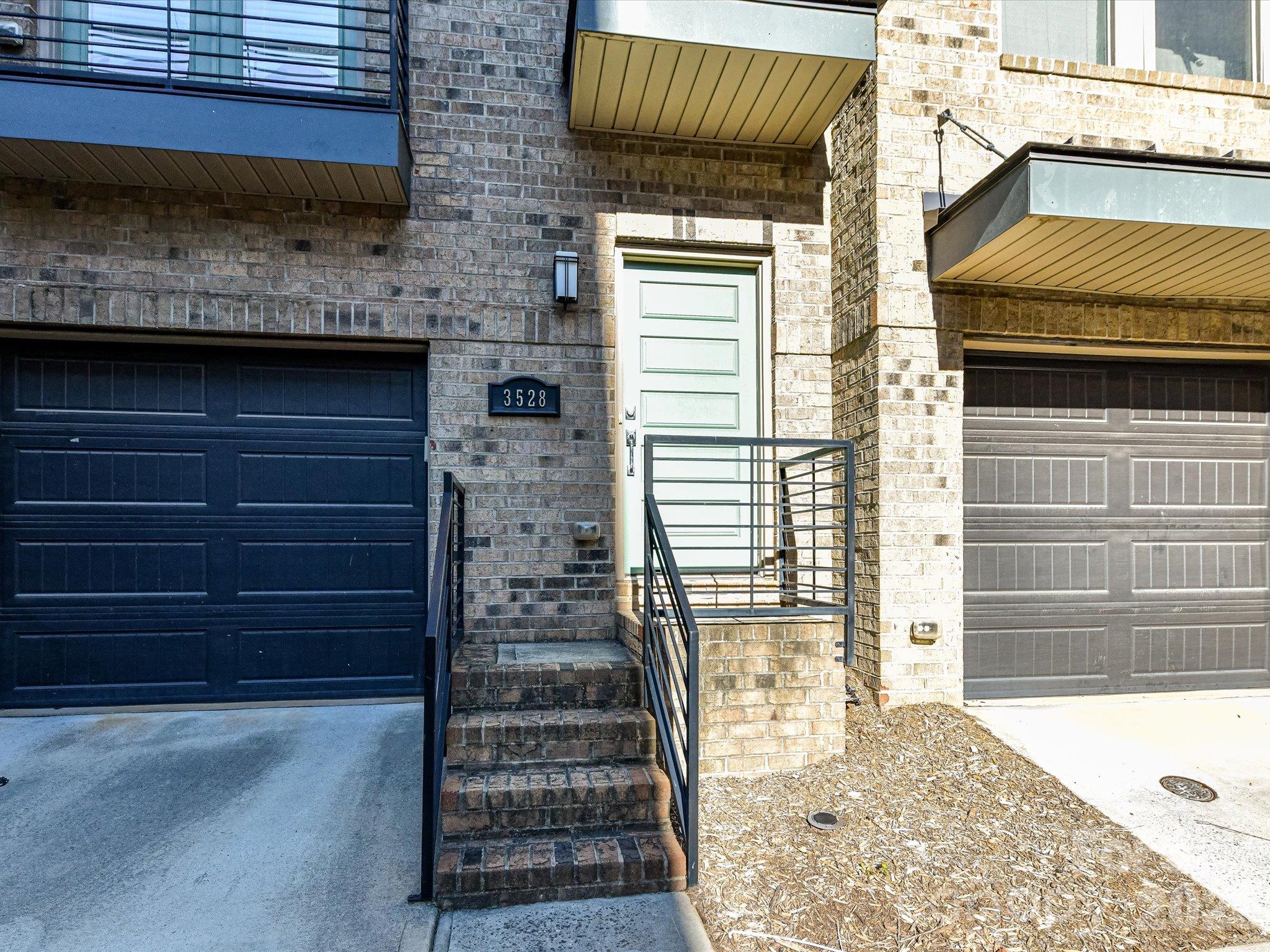 3528 Craughwell Drive Property Photo 6