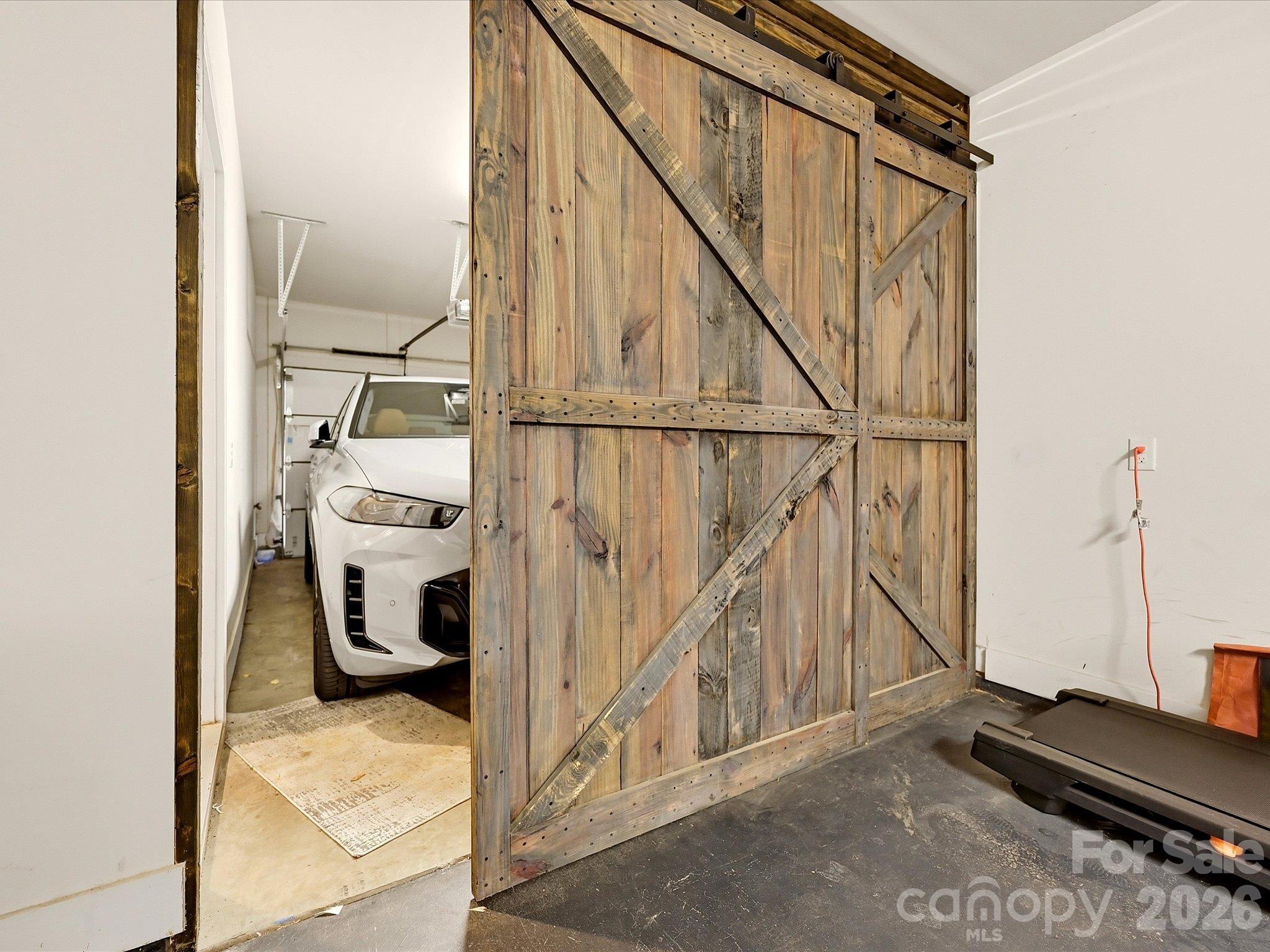 3528 Craughwell Drive Property Photo 6