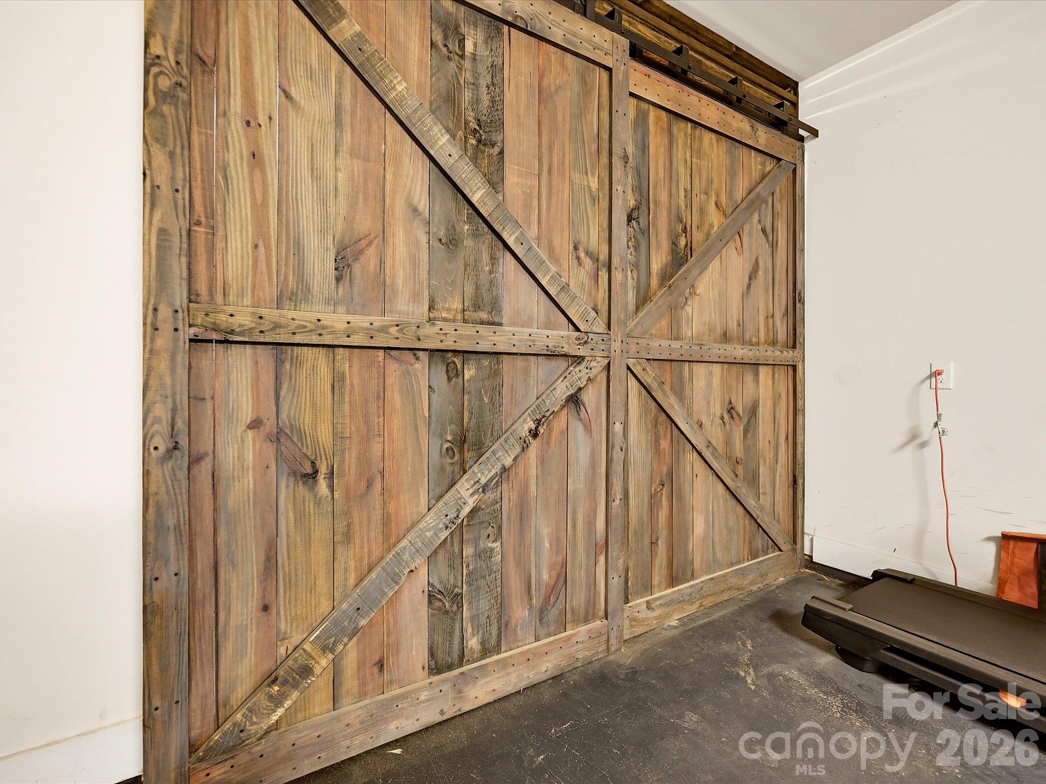 3528 Craughwell Drive Property Photo 7
