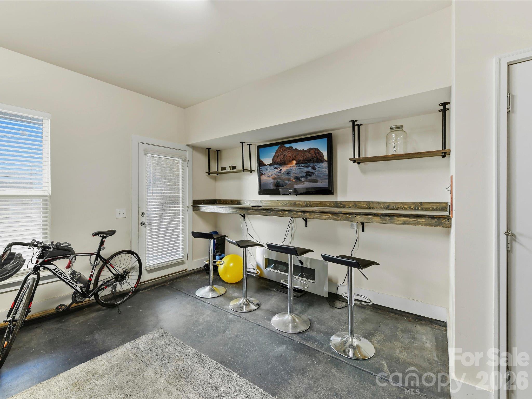 3528 Craughwell Drive Property Photo 9