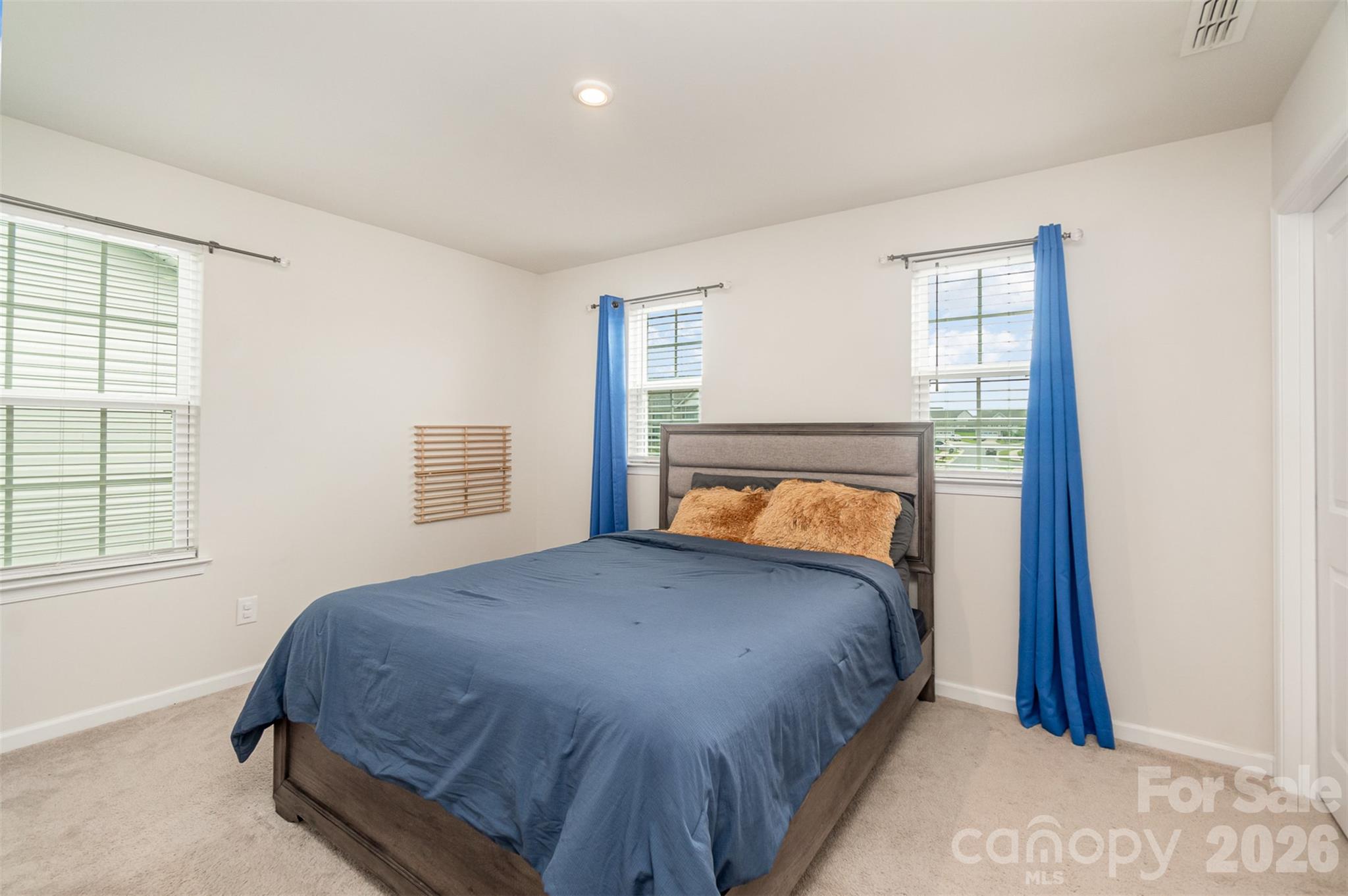 1682 Scarbrough Circle Property Photo 23