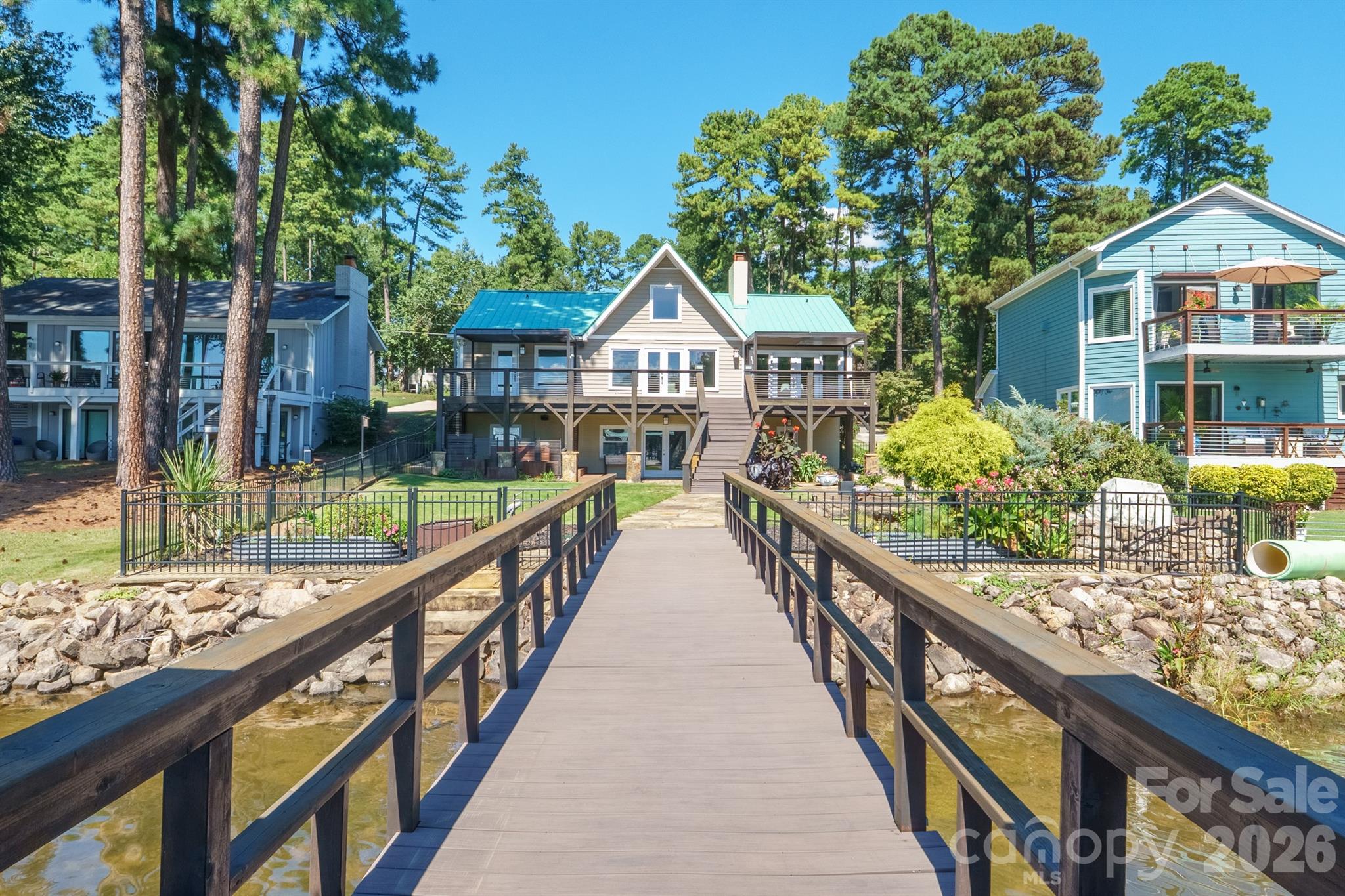 20919 Island Forest Drive Property Photo 2