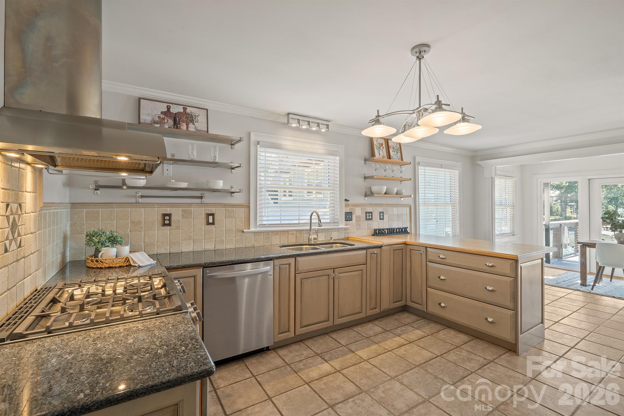 20919 Island Forest Drive Property Photo 14