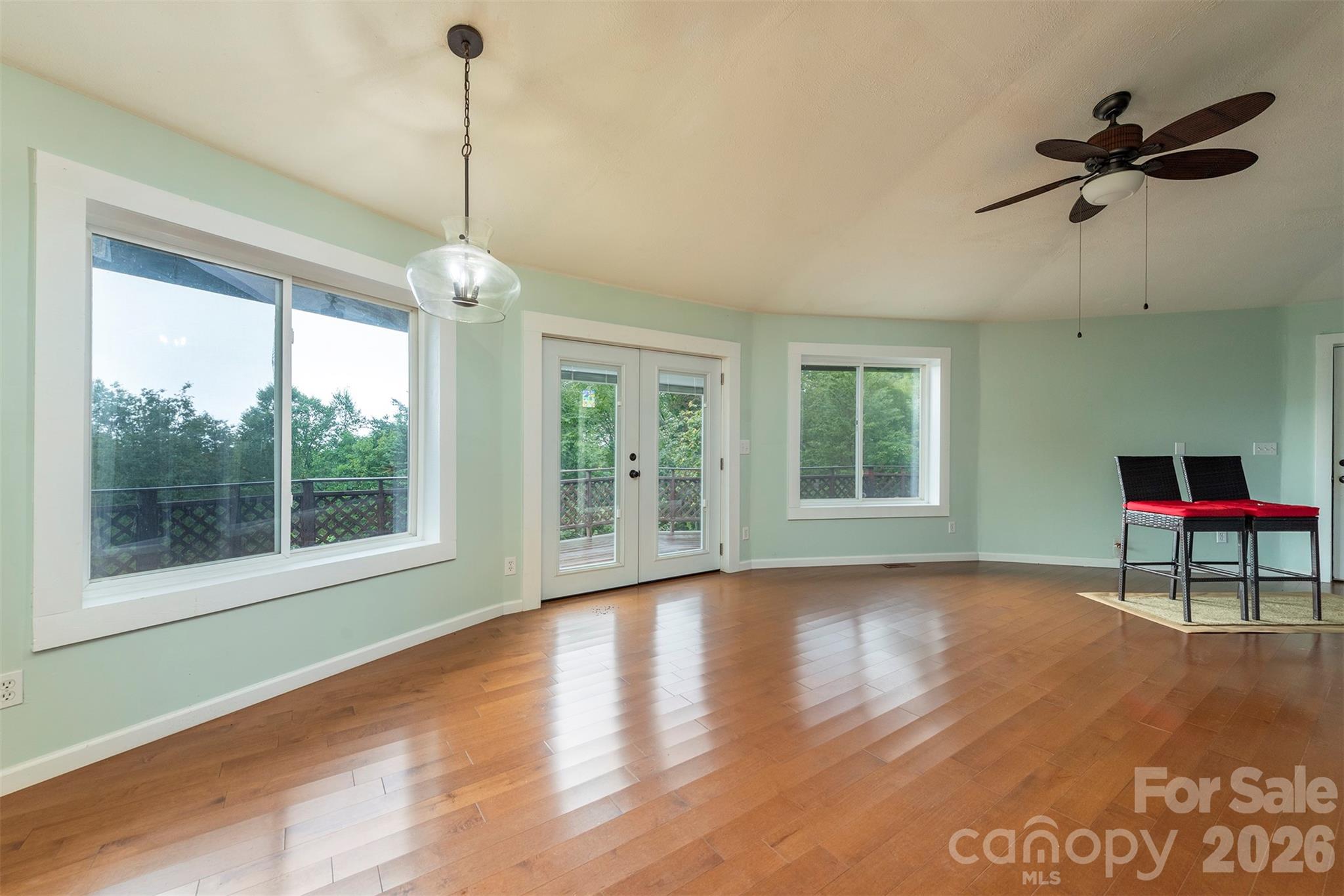 281 Bearwallow Trail Property Photo 4