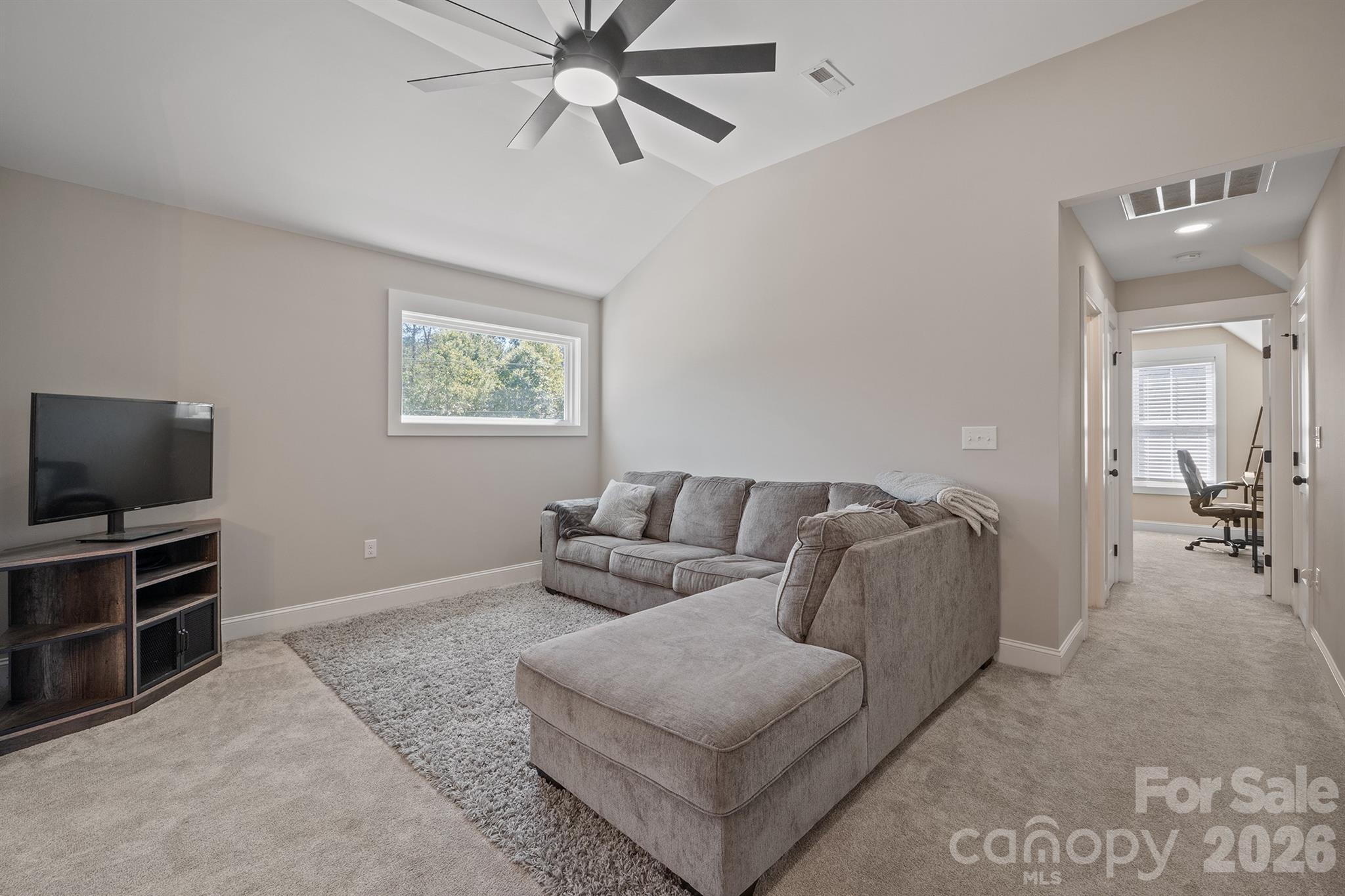 6 Leisure Circle Property Photo 40