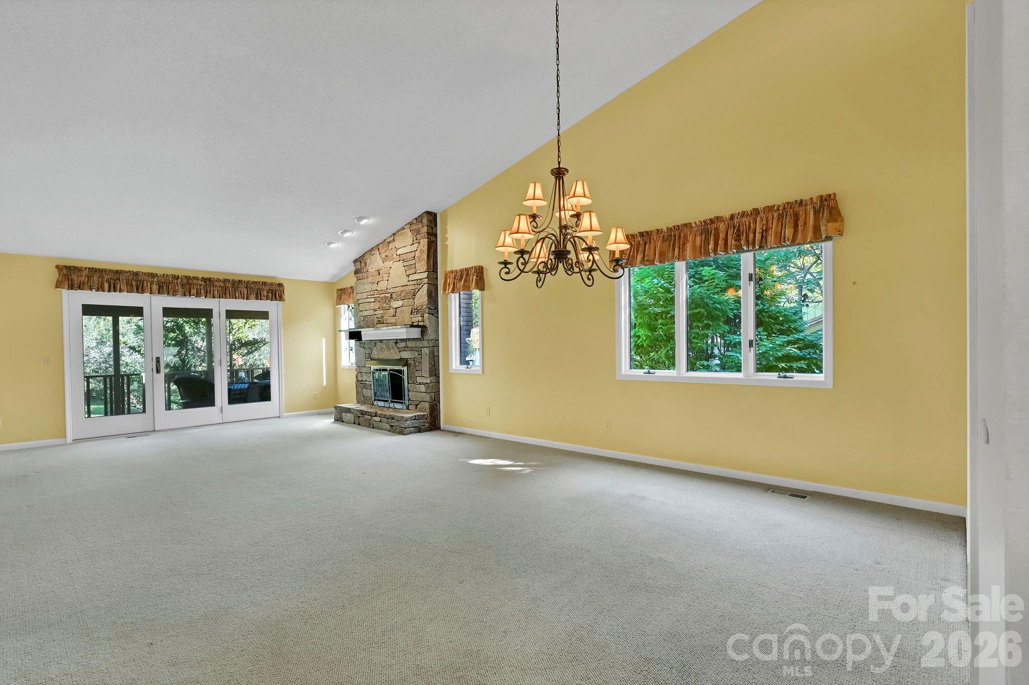 901 Red Oak Drive Property Photo 12