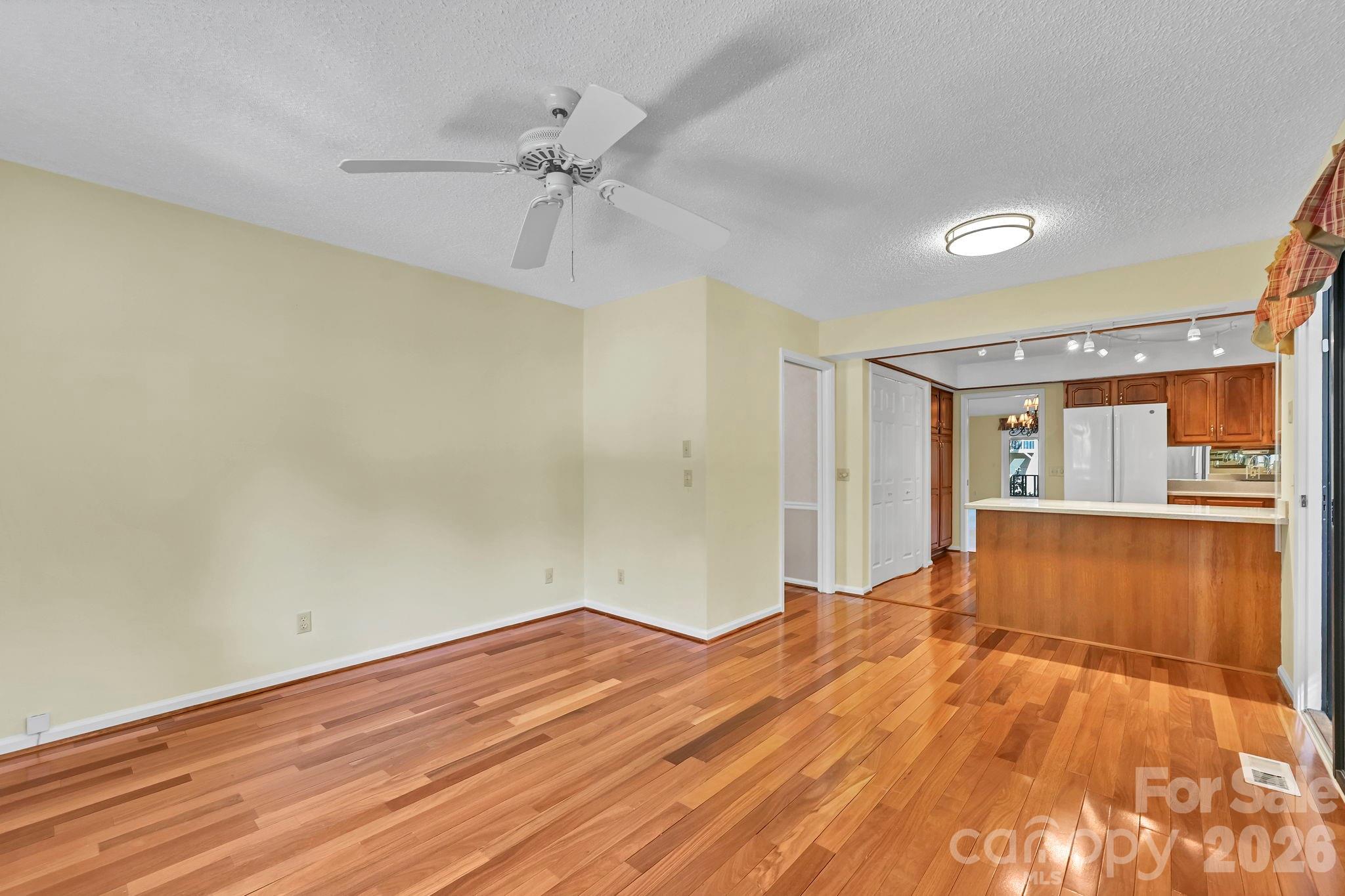901 Red Oak Drive Property Photo 21