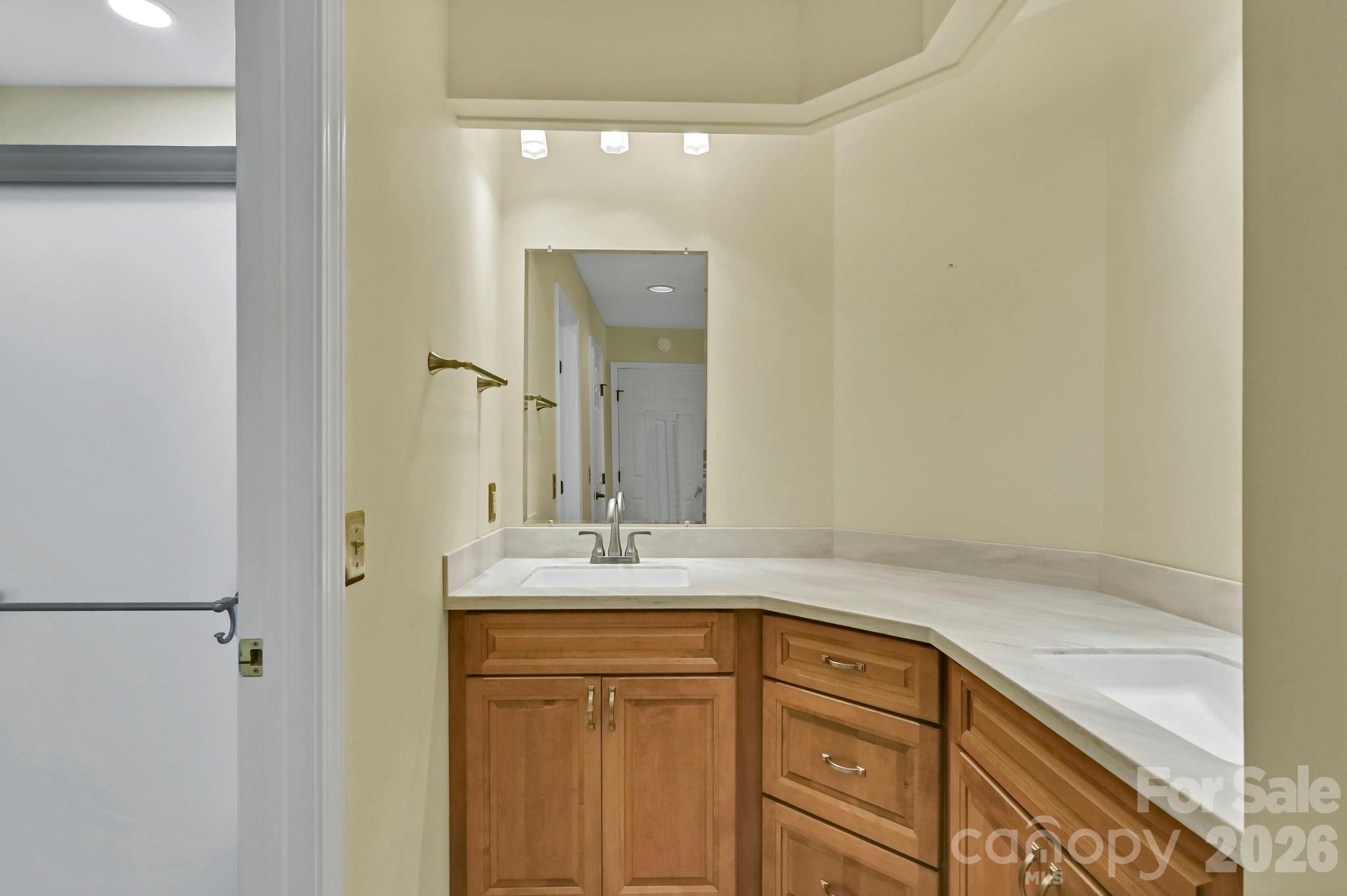 901 Red Oak Drive Property Photo 29