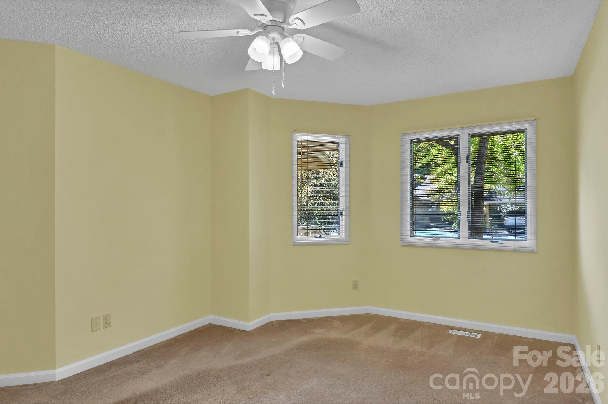 901 Red Oak Drive Property Photo 34