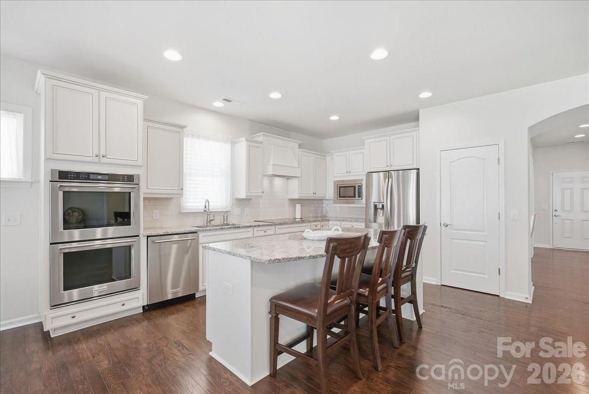 389 Harvest Valley Lane Property Photo 10