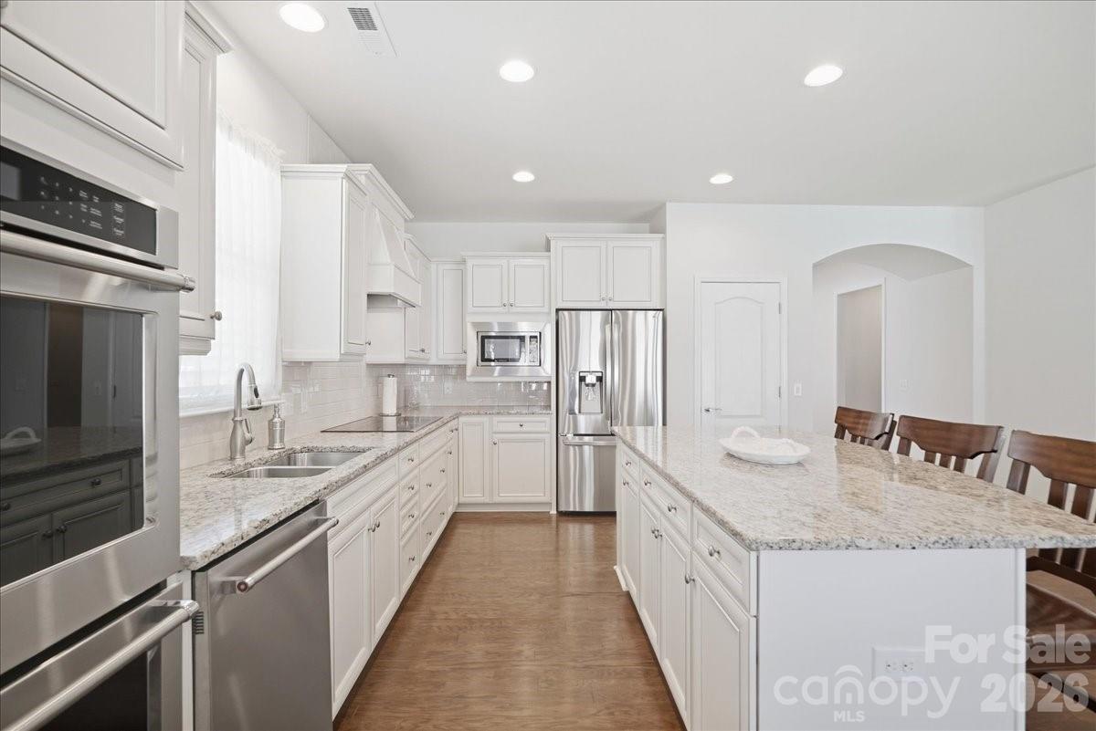 389 Harvest Valley Lane Property Photo 11