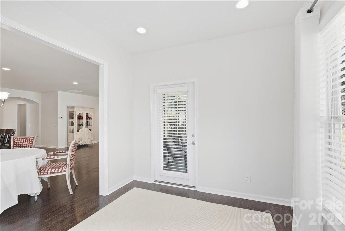 389 Harvest Valley Lane Property Photo 15