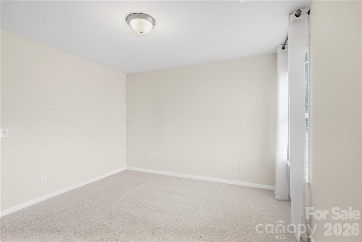 389 Harvest Valley Lane Property Photo 31