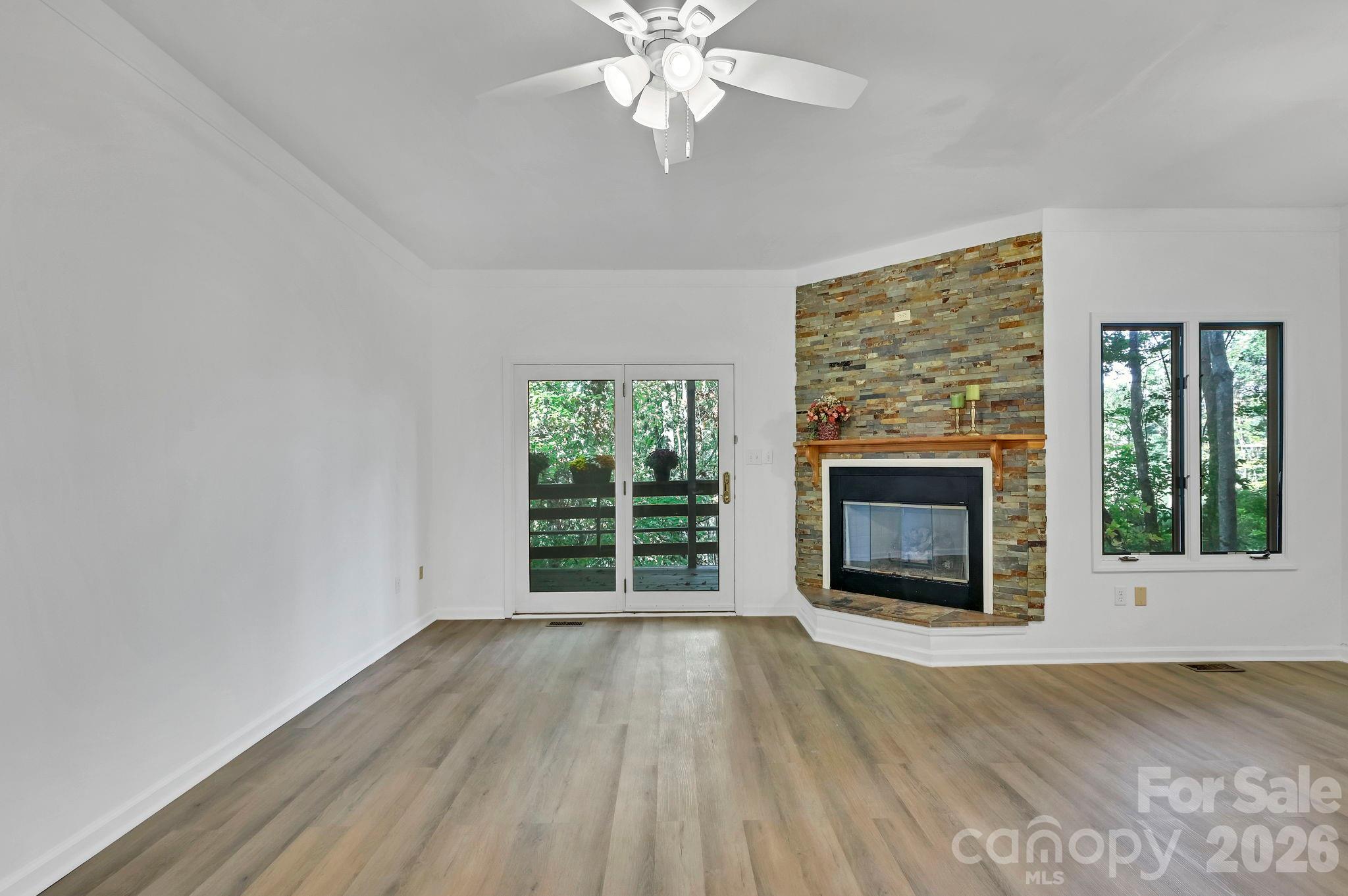 305 Piney Mountain Drive A/#4 Property Photo 3