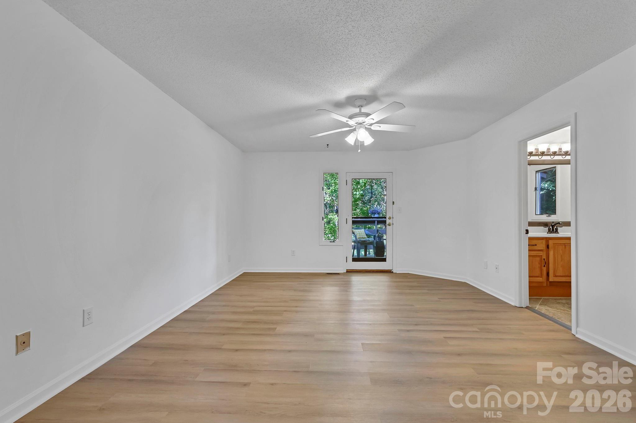 305 Piney Mountain Drive A/#4 Property Photo 11