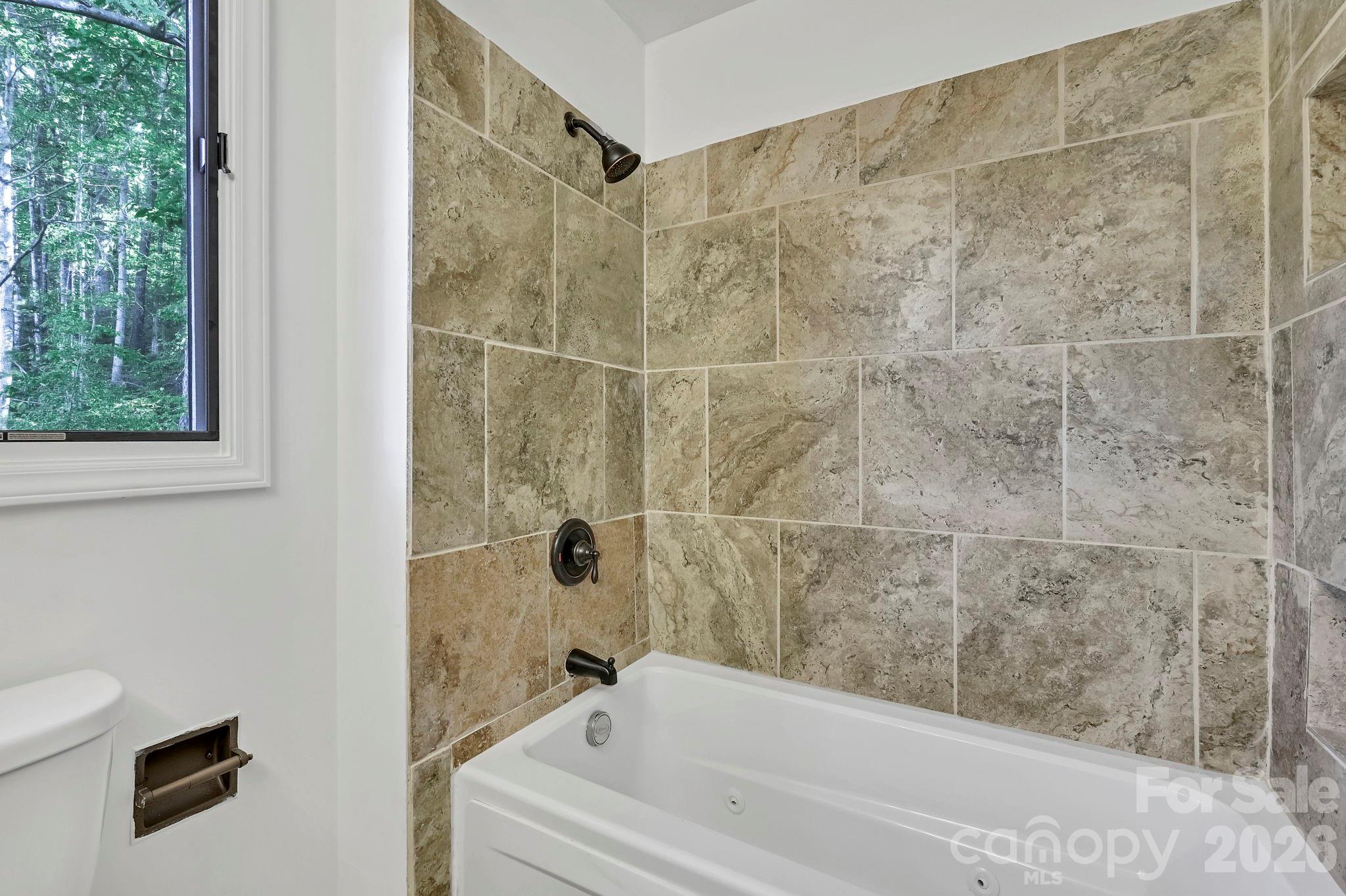 305 Piney Mountain Drive A/#4 Property Photo 12
