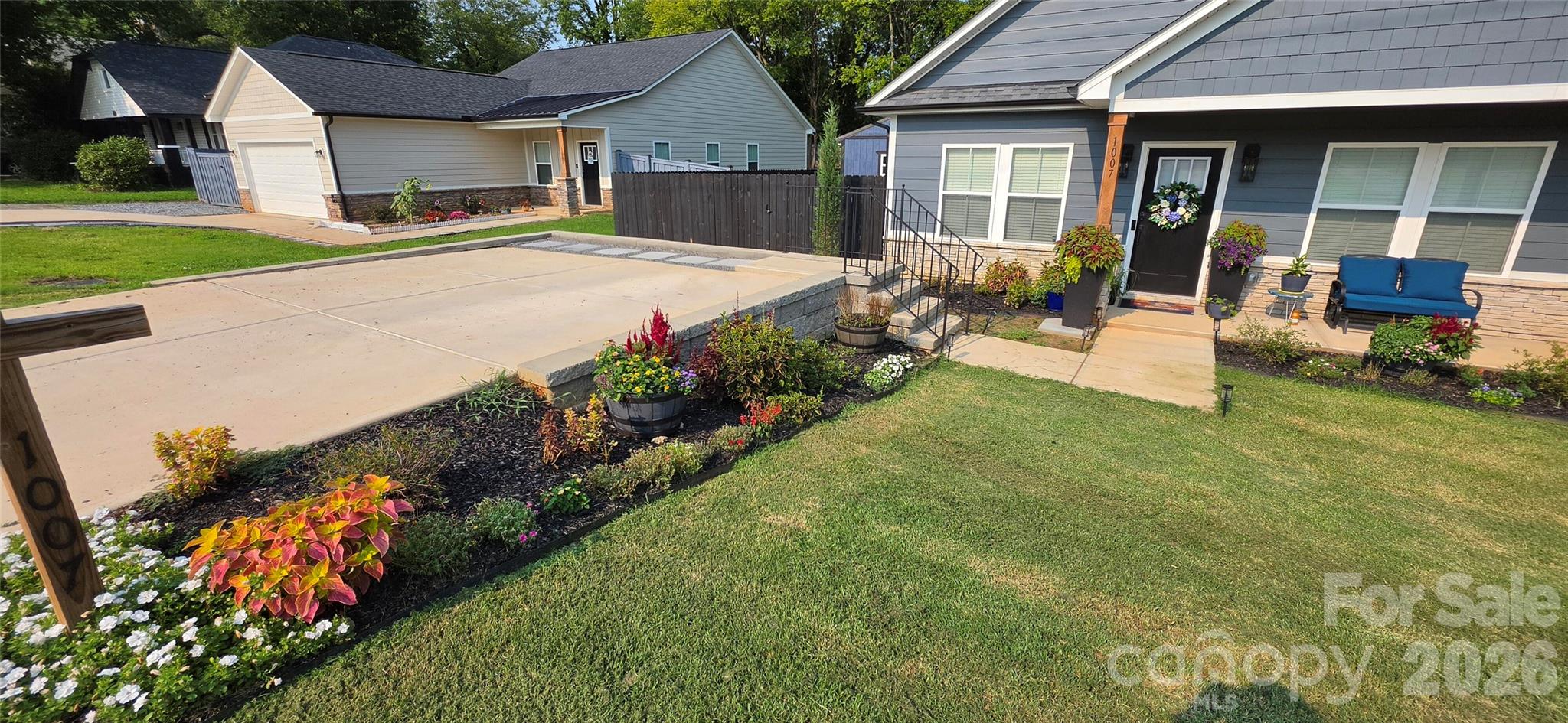 1007 S Ridge Avenue Property Photo 3