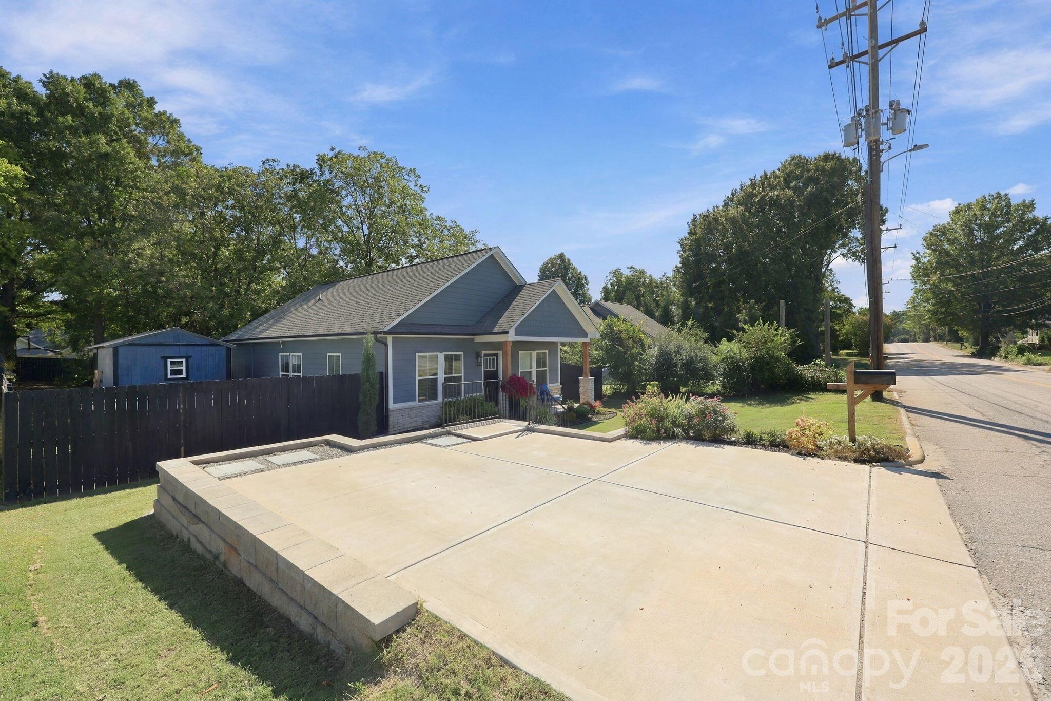 1007 S Ridge Avenue Property Photo 18