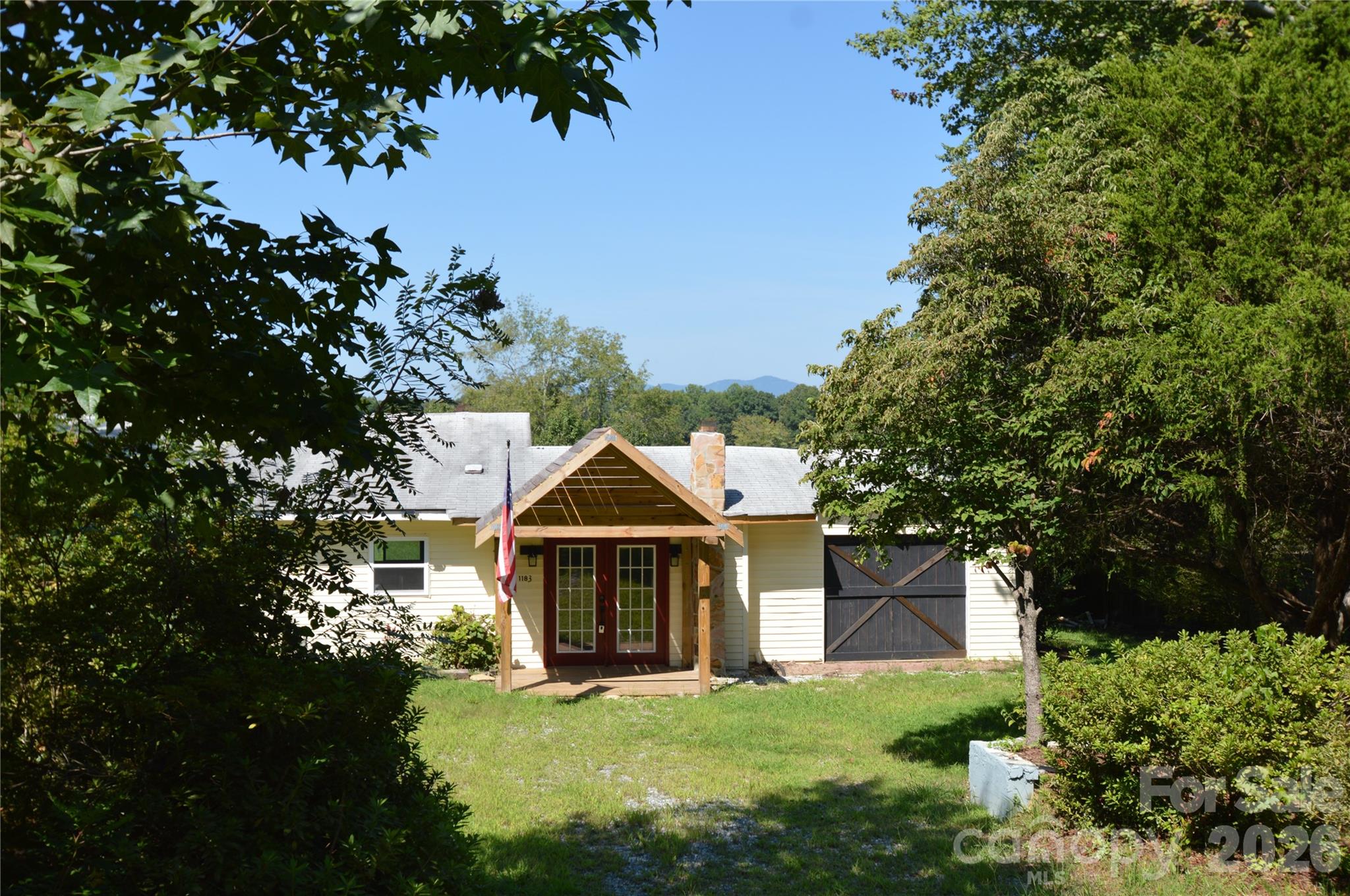 1183 Sandy Plains Road Property Photo 1