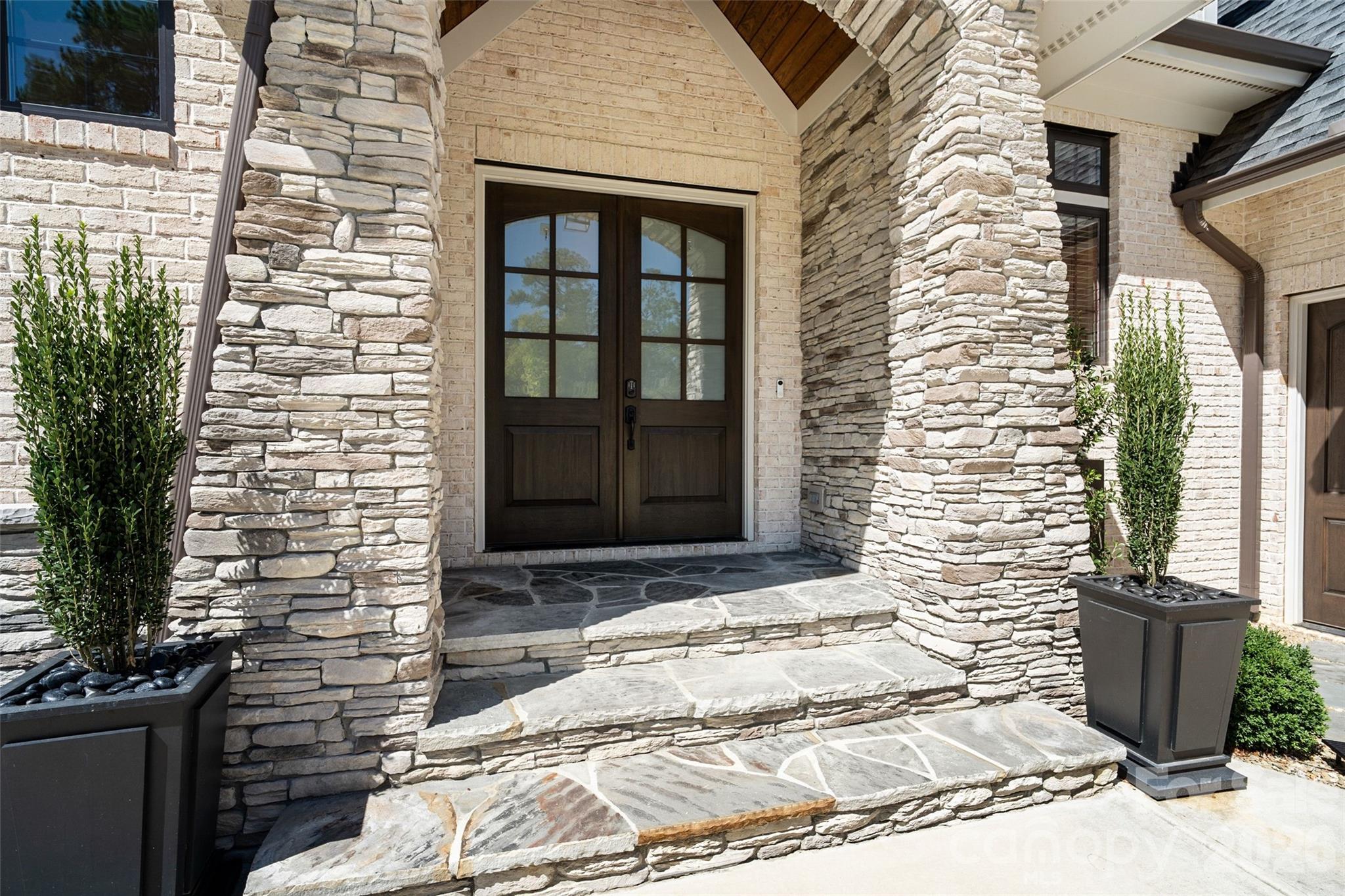 2111 Brandt Road Property Photo 6