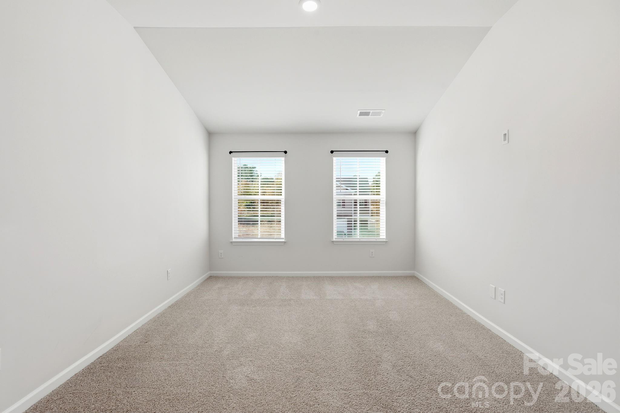 640 Joshua Tree Lane Property Photo 27