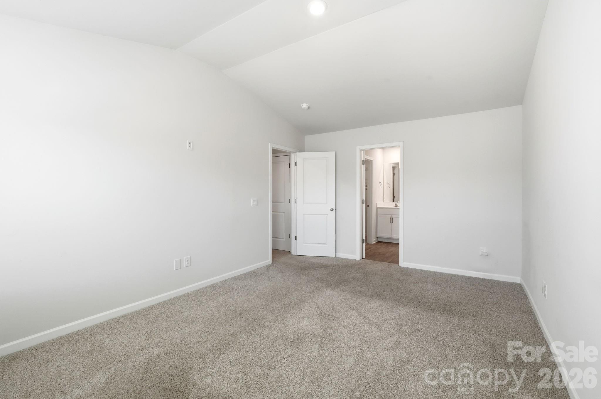 640 Joshua Tree Lane Property Photo 28