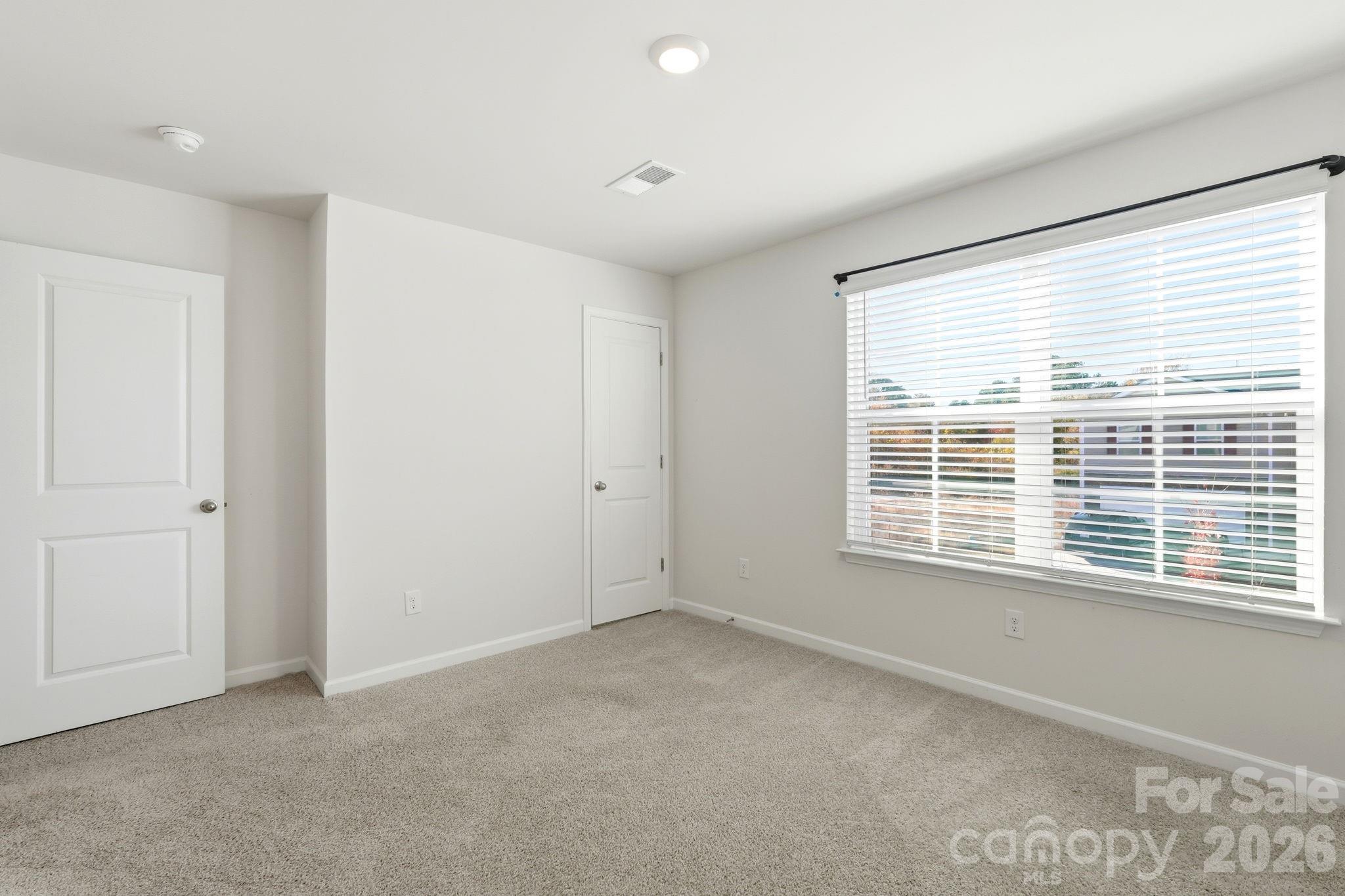 640 Joshua Tree Lane Property Photo 33